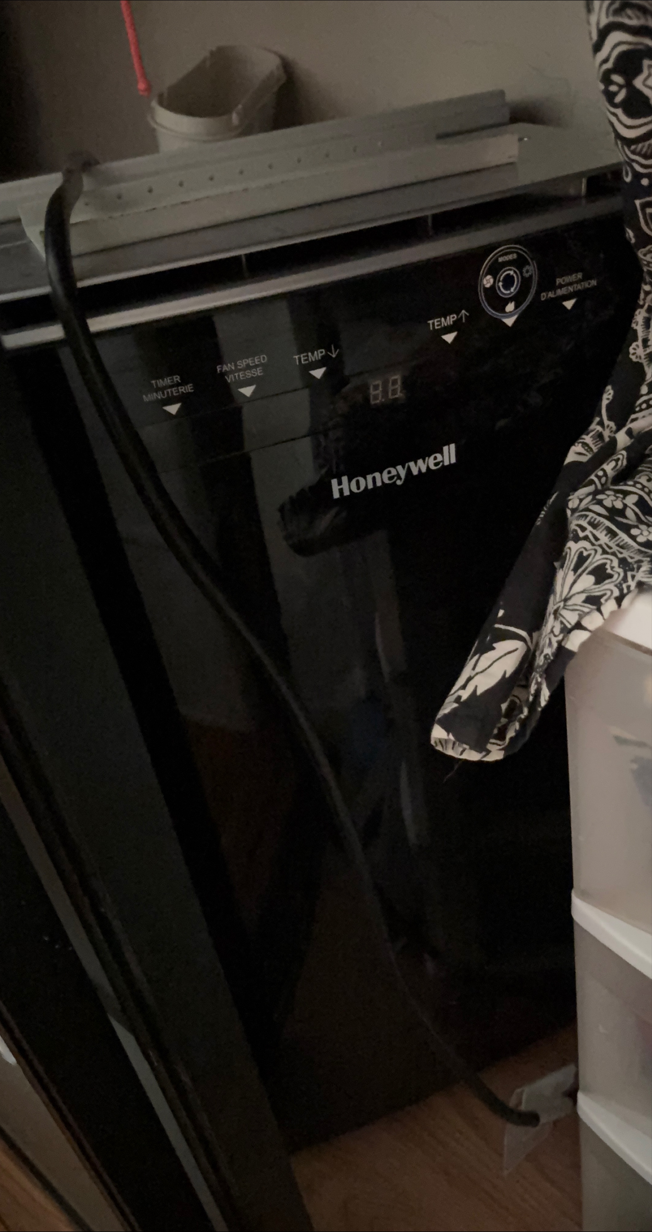 Honeywell Portable Air Conditioner thumbnail