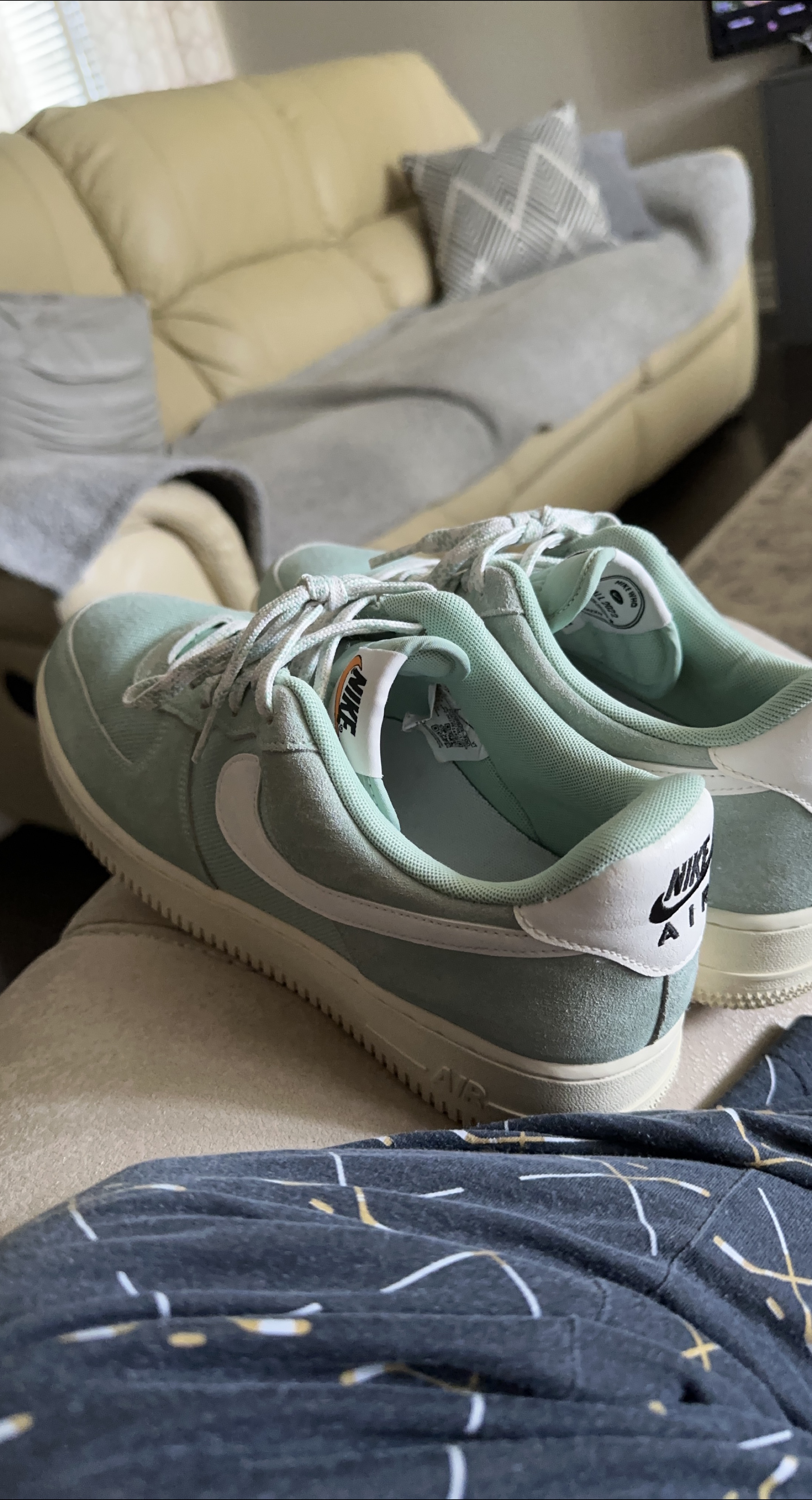 Nike Air Force 1 Low '07 Mint Green thumbnail