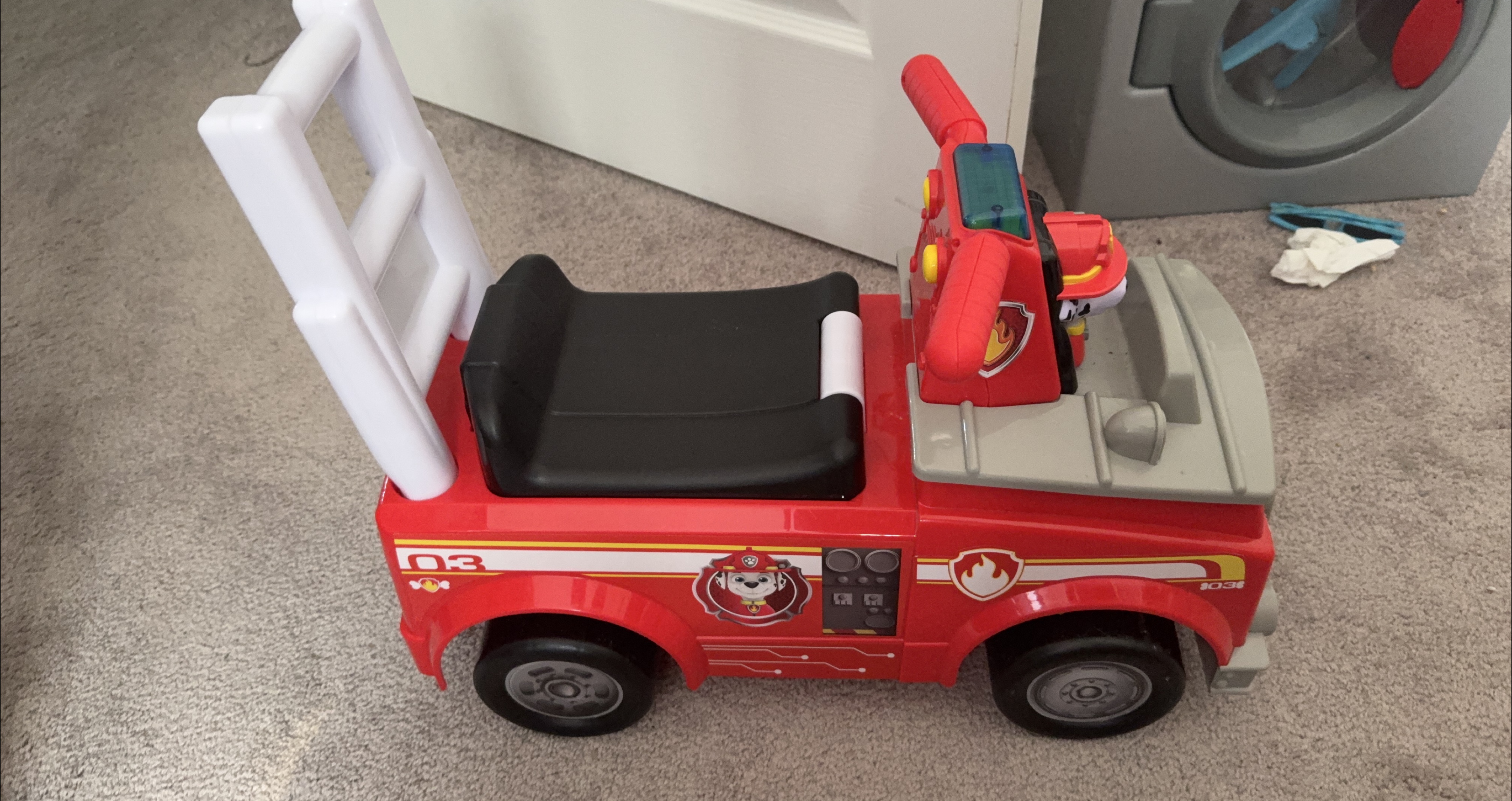 Paw Patrol Marshall's Fire Truck Ride-On thumbnail