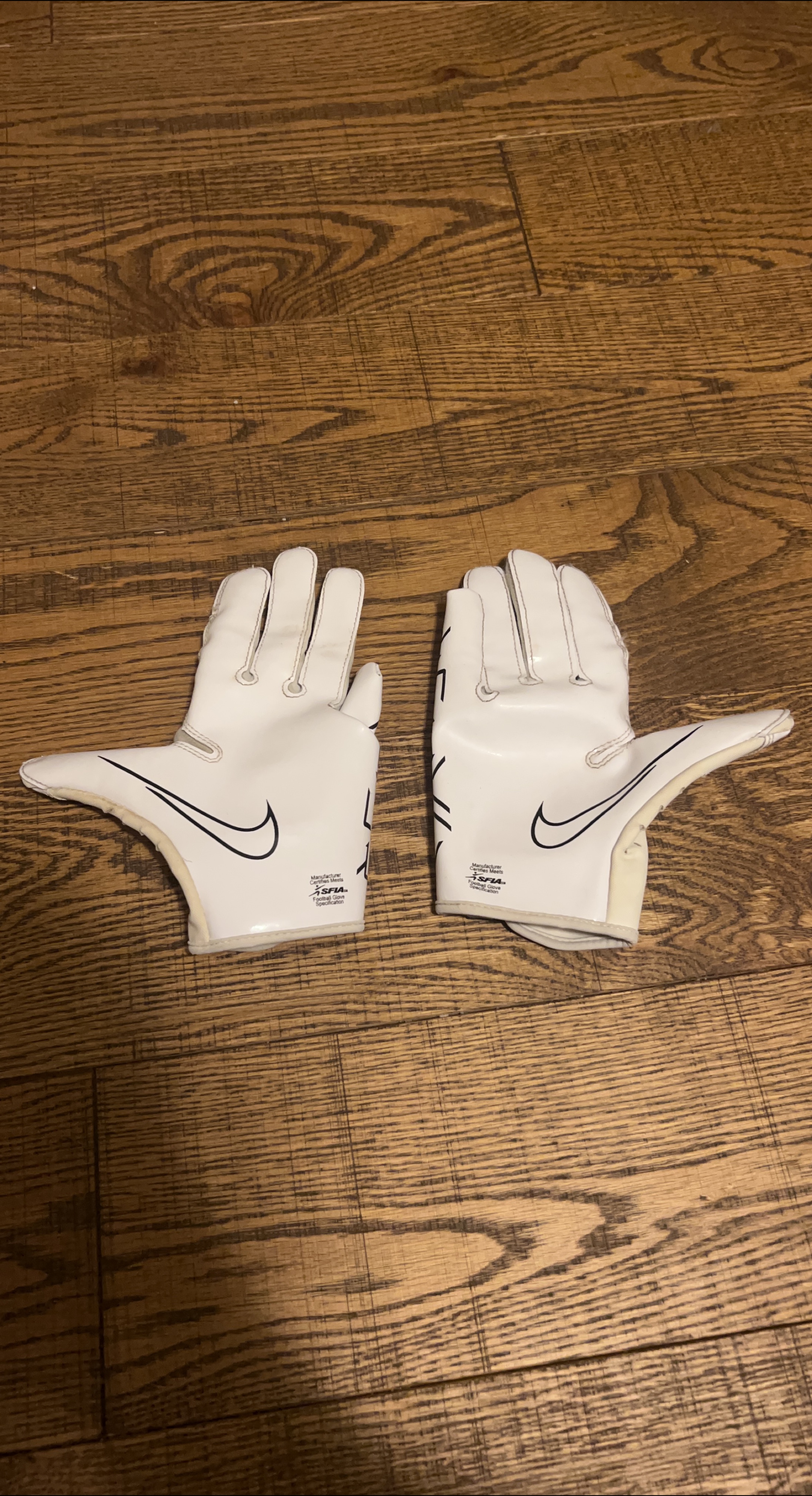 Nike Football Gloves - White thumbnail