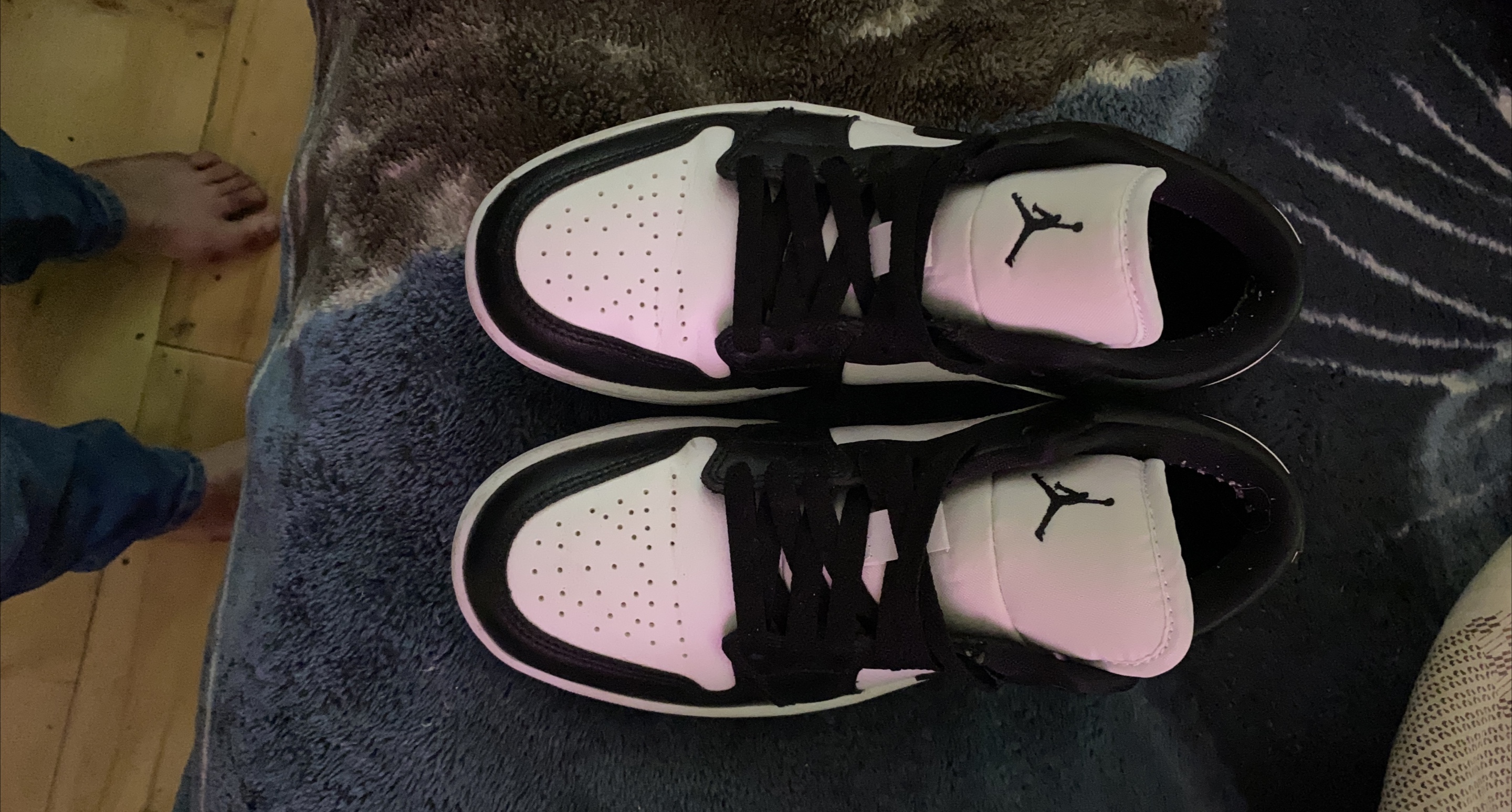 Air Jordan 1 Low Black White thumbnail