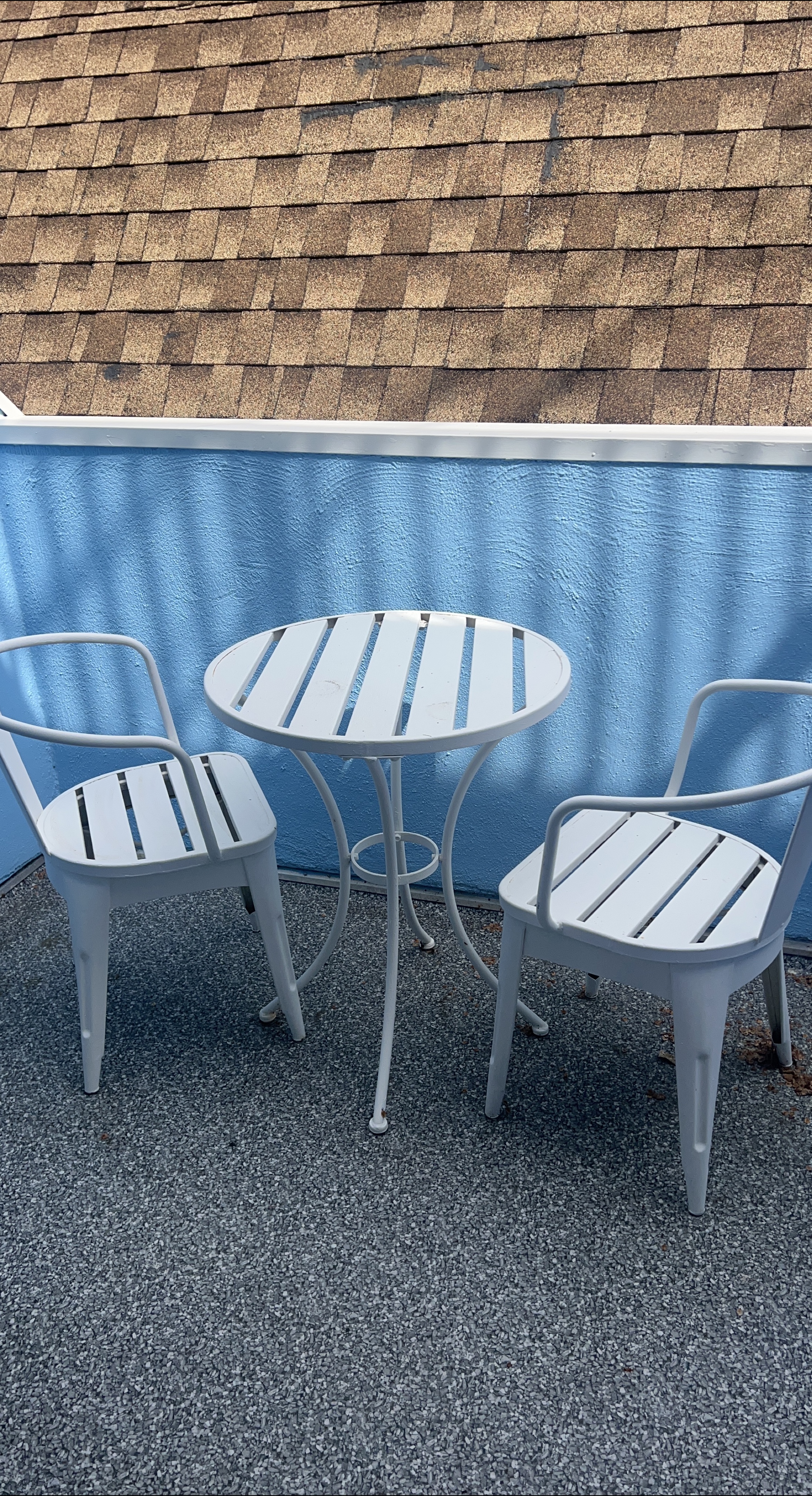 White Metal Outdoor Table and Chairs thumbnail