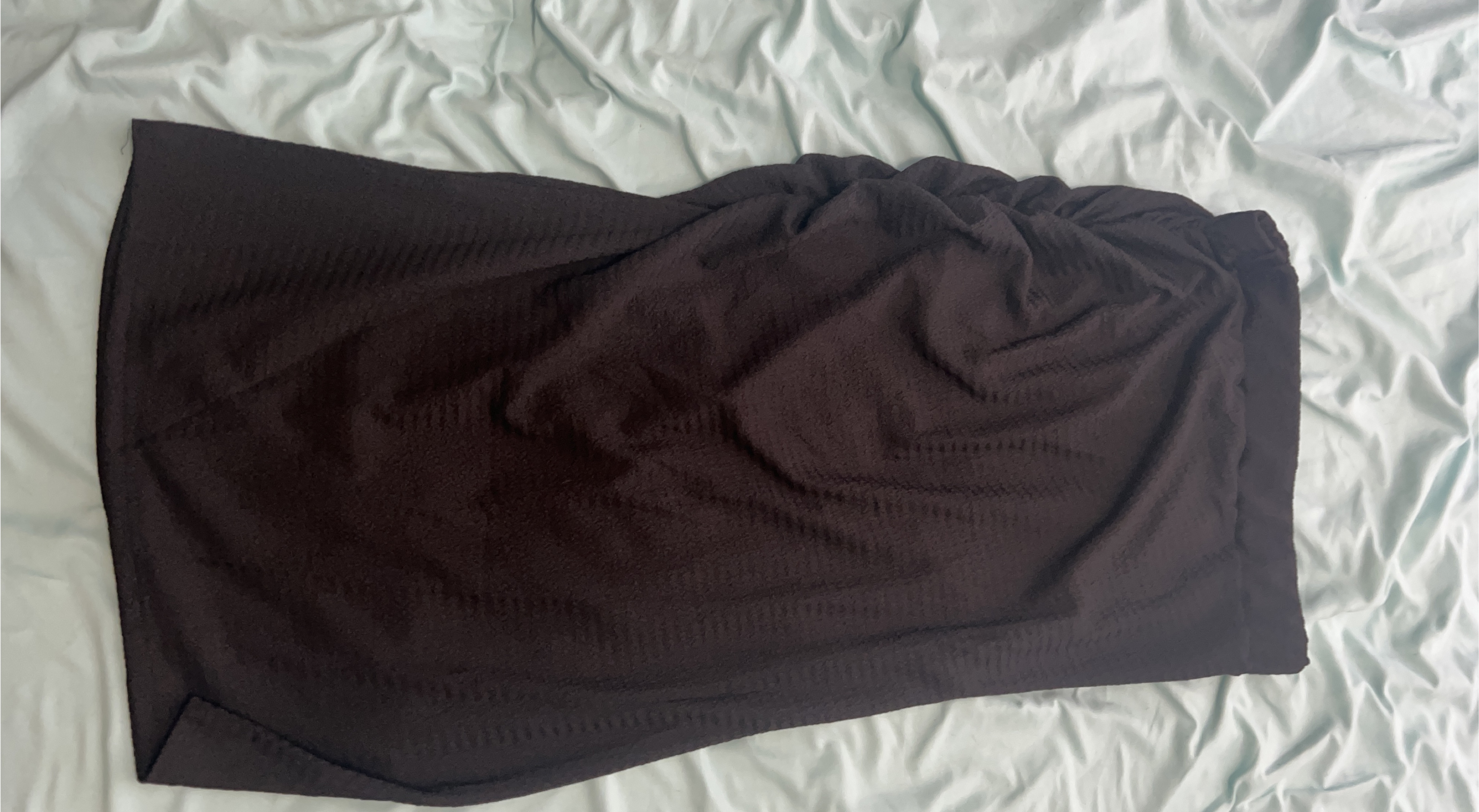 Black Skirt Temu xl has a slit have way up the side thumbnail