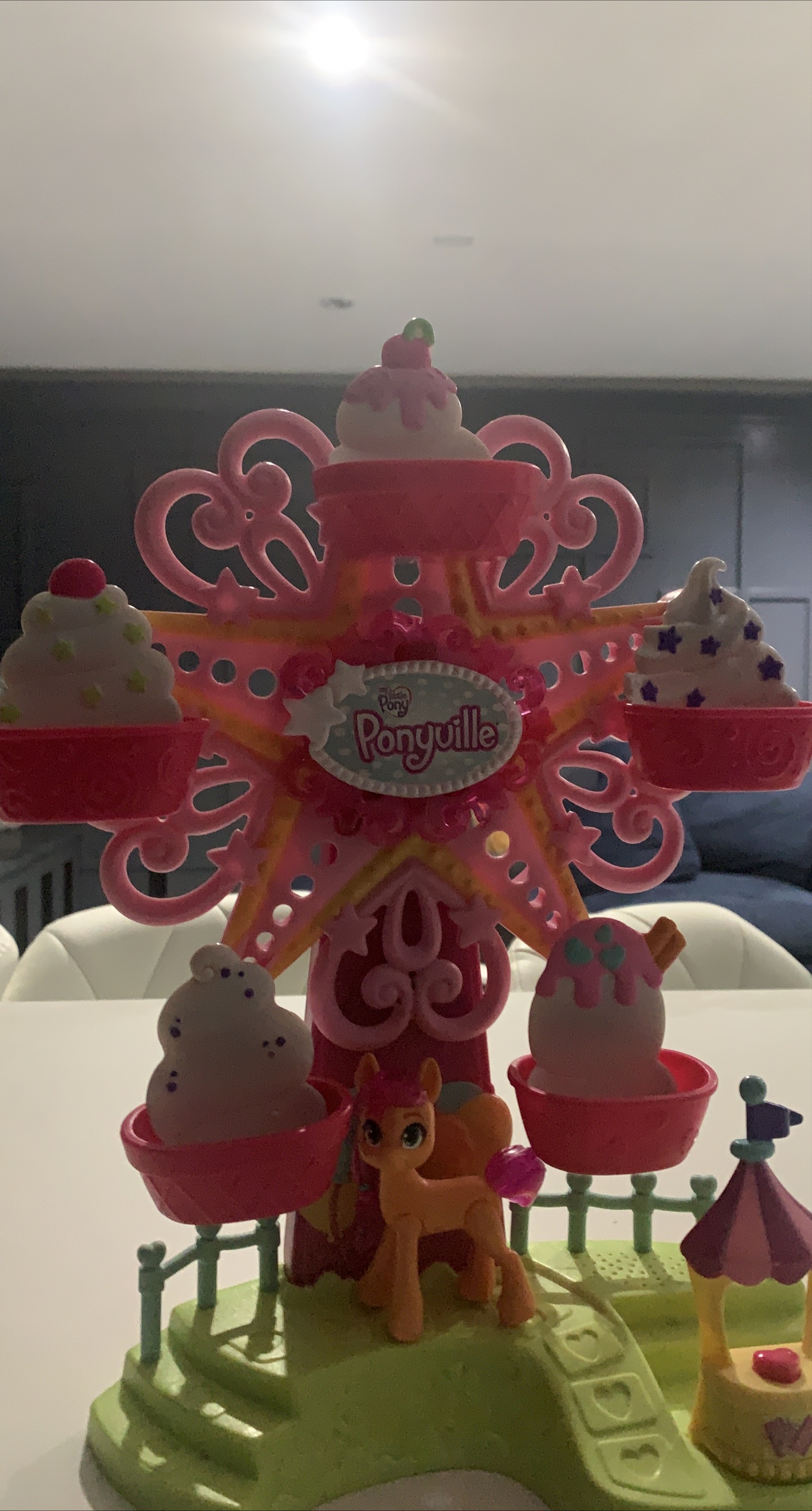 My Little Pony Ponyville Ferris Wheel Playset thumbnail