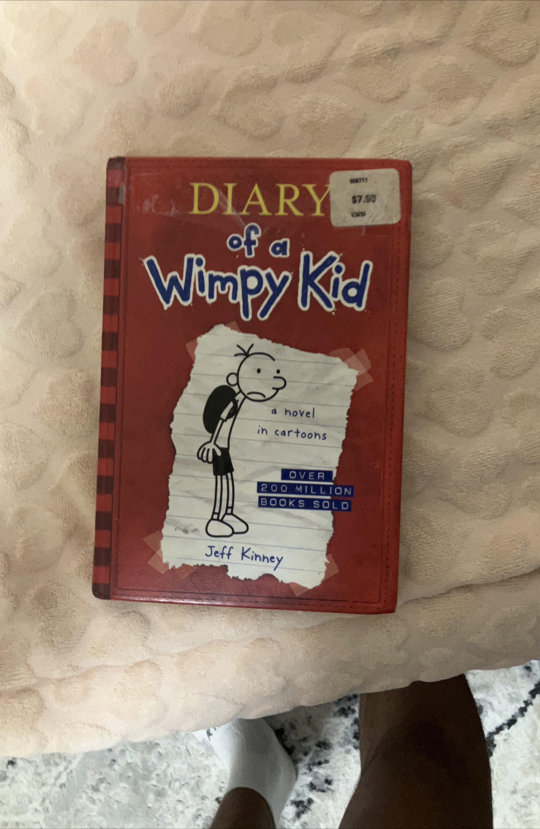 Diary of a Wimpy Kid by Jeff Kinney thumbnail