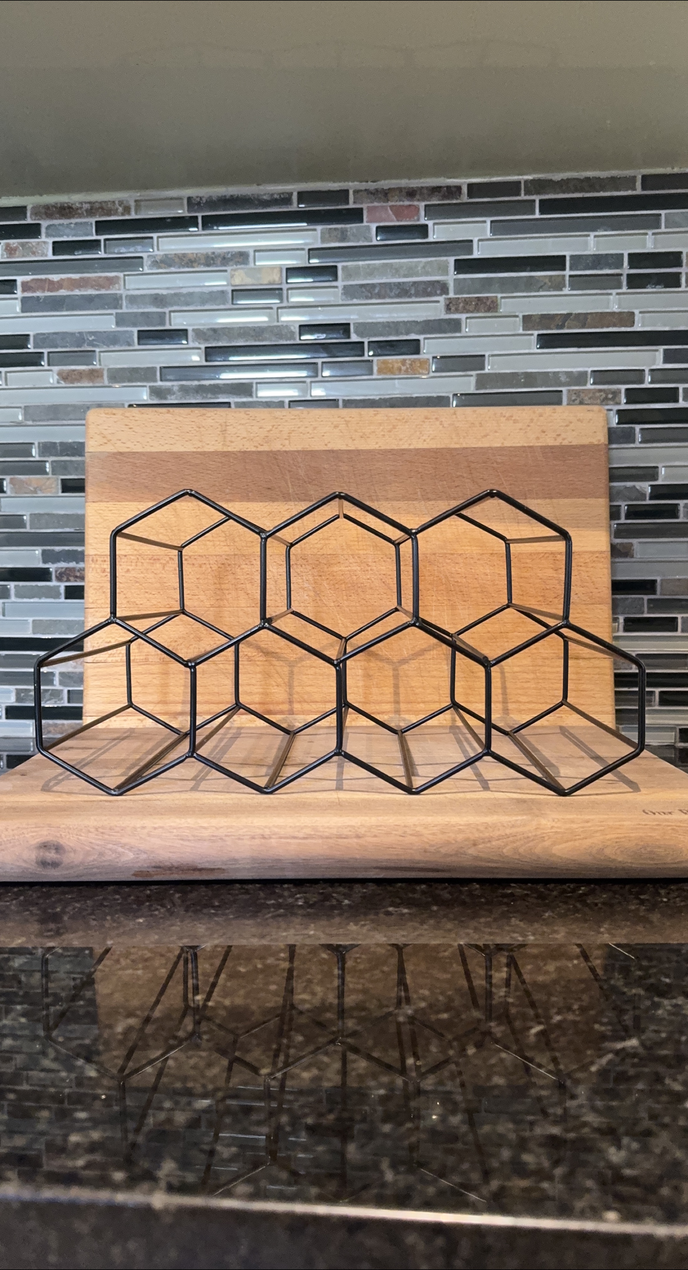 Geometric Wine Rack thumbnail