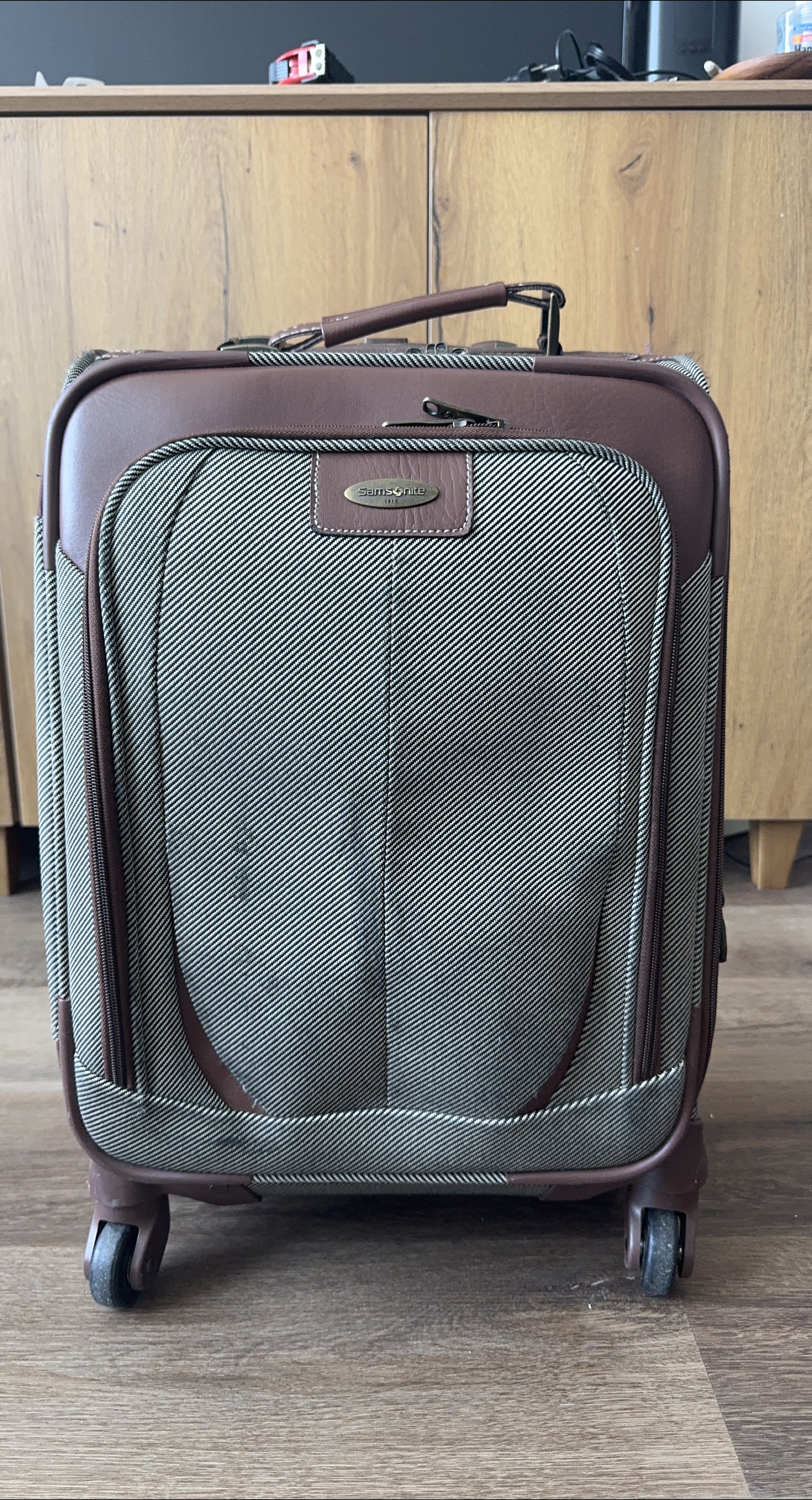 Samsonite Carry-On Suitcase - Brown & Gray thumbnail