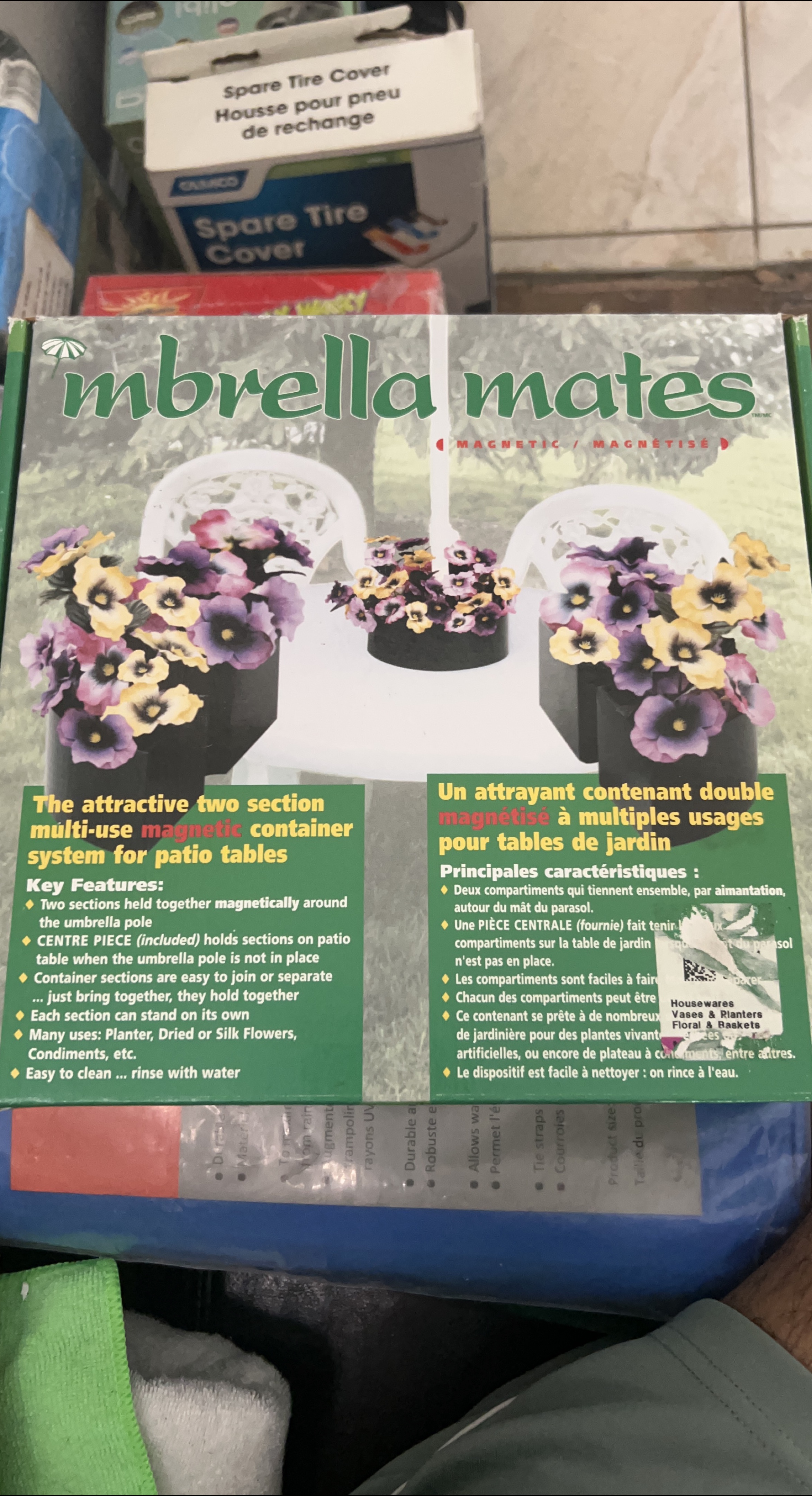 Umbrella Mates Magnetic Planter for Patio Tables thumbnail