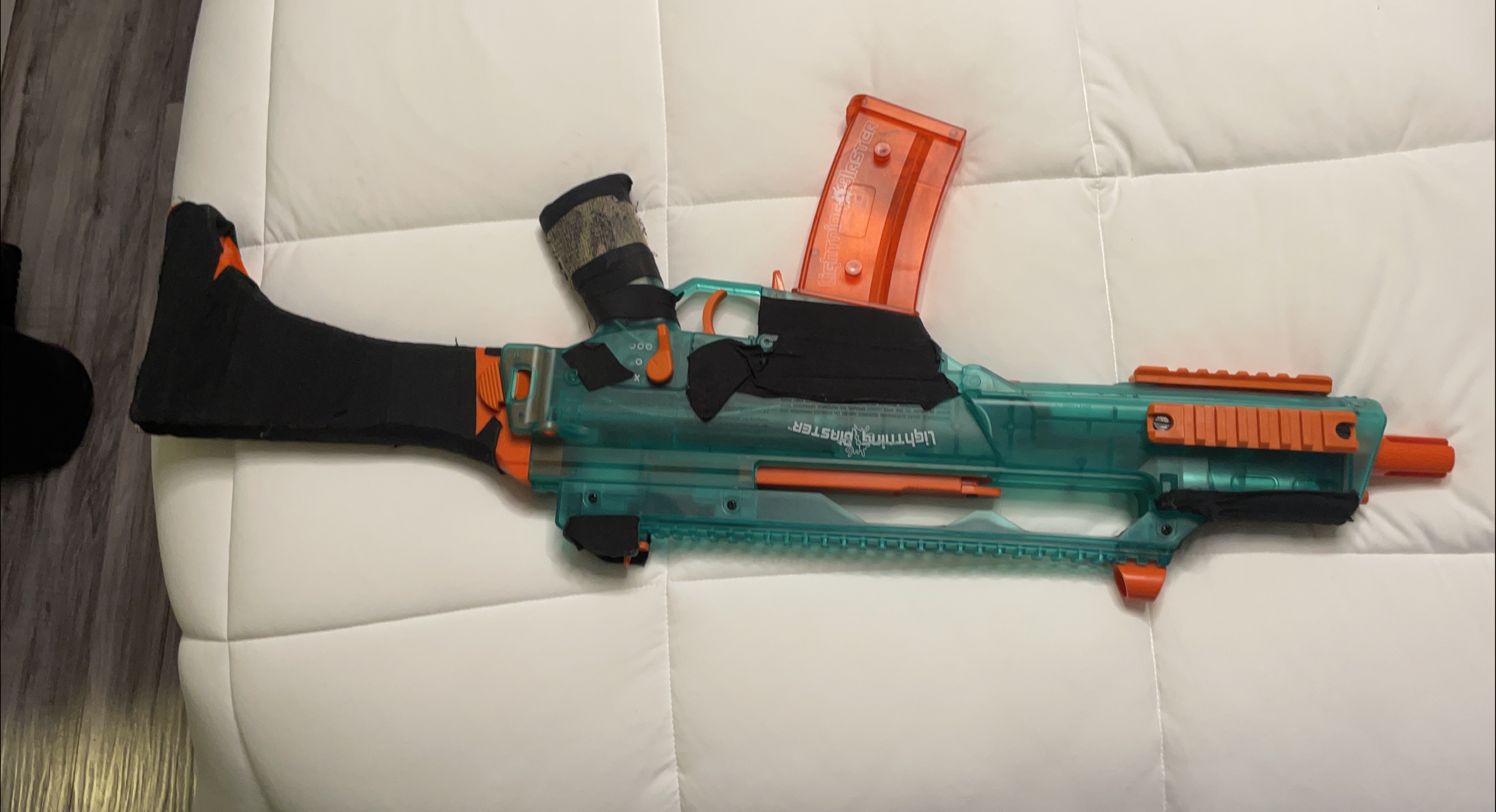 Lightning Blaster Toy gel ball gun thumbnail