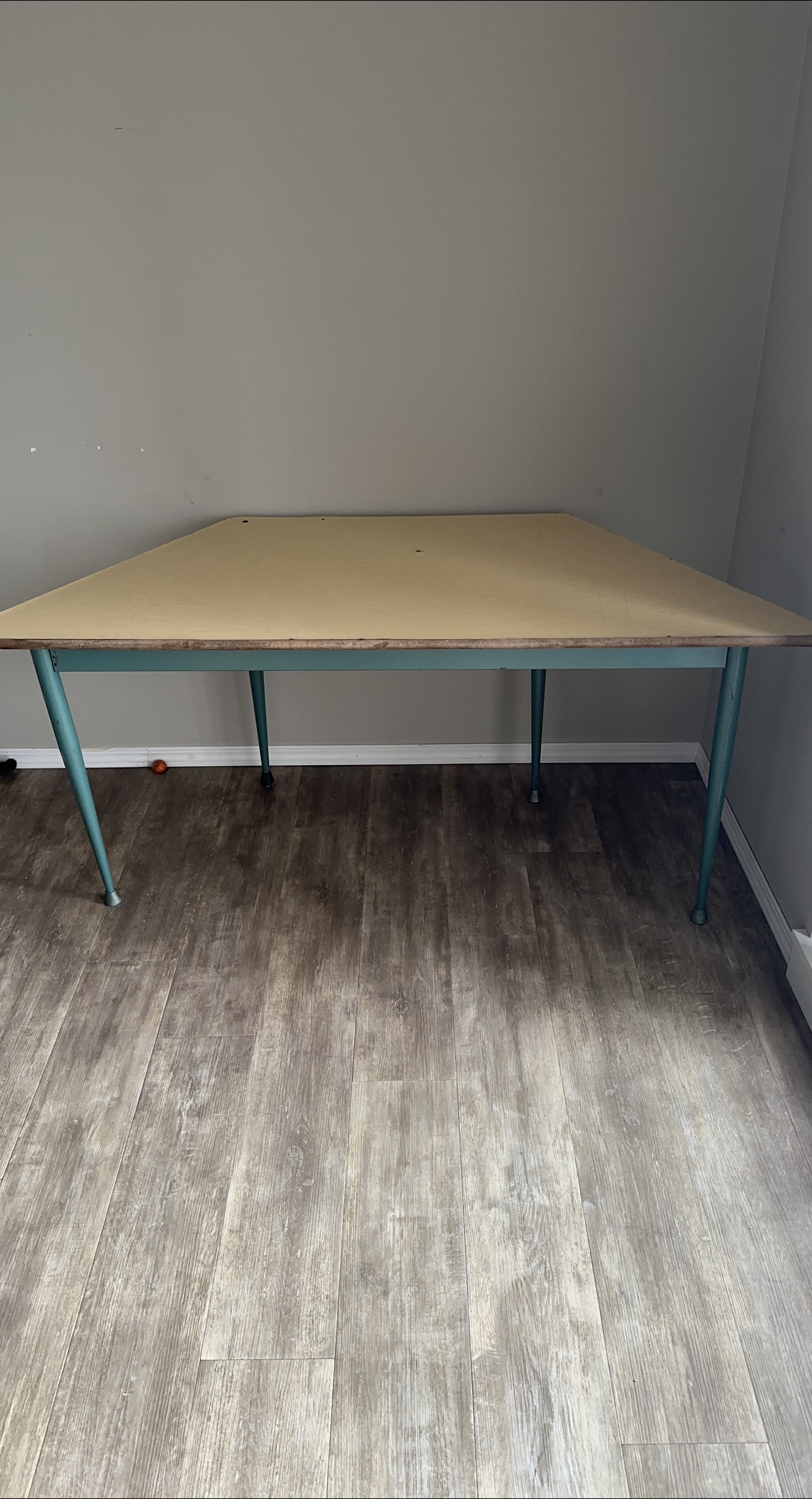 Vintage Square Table - Great Condition! thumbnail
