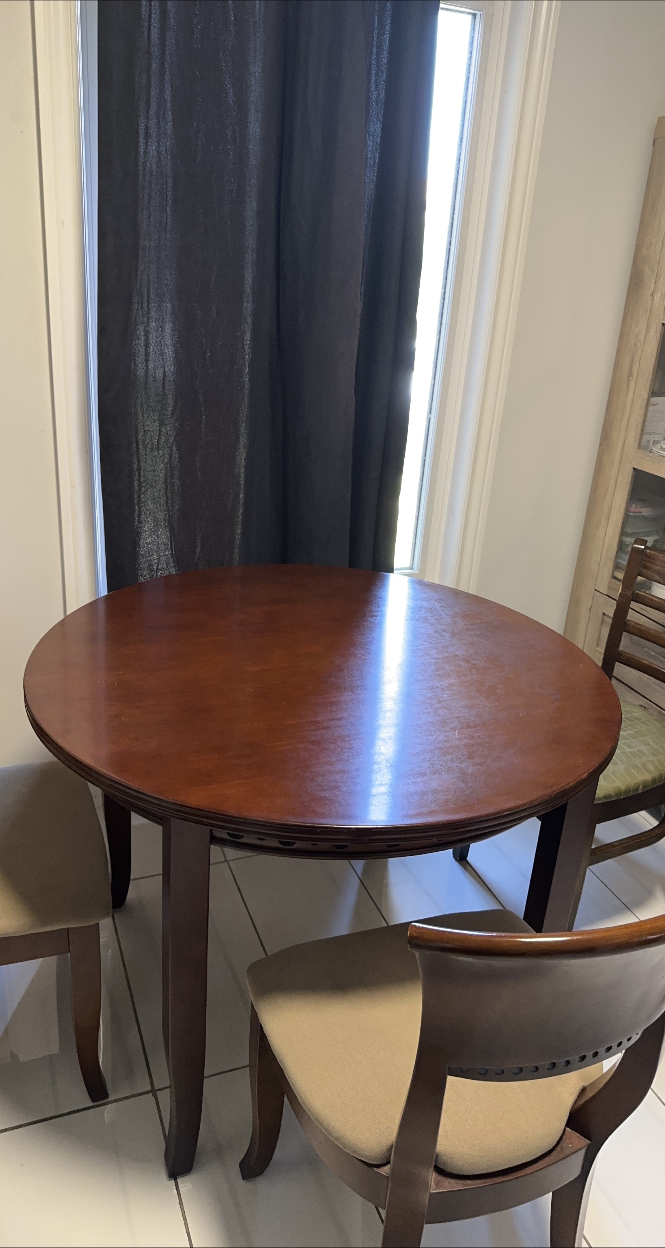 Round Wooden Dining Table with Chairs thumbnail