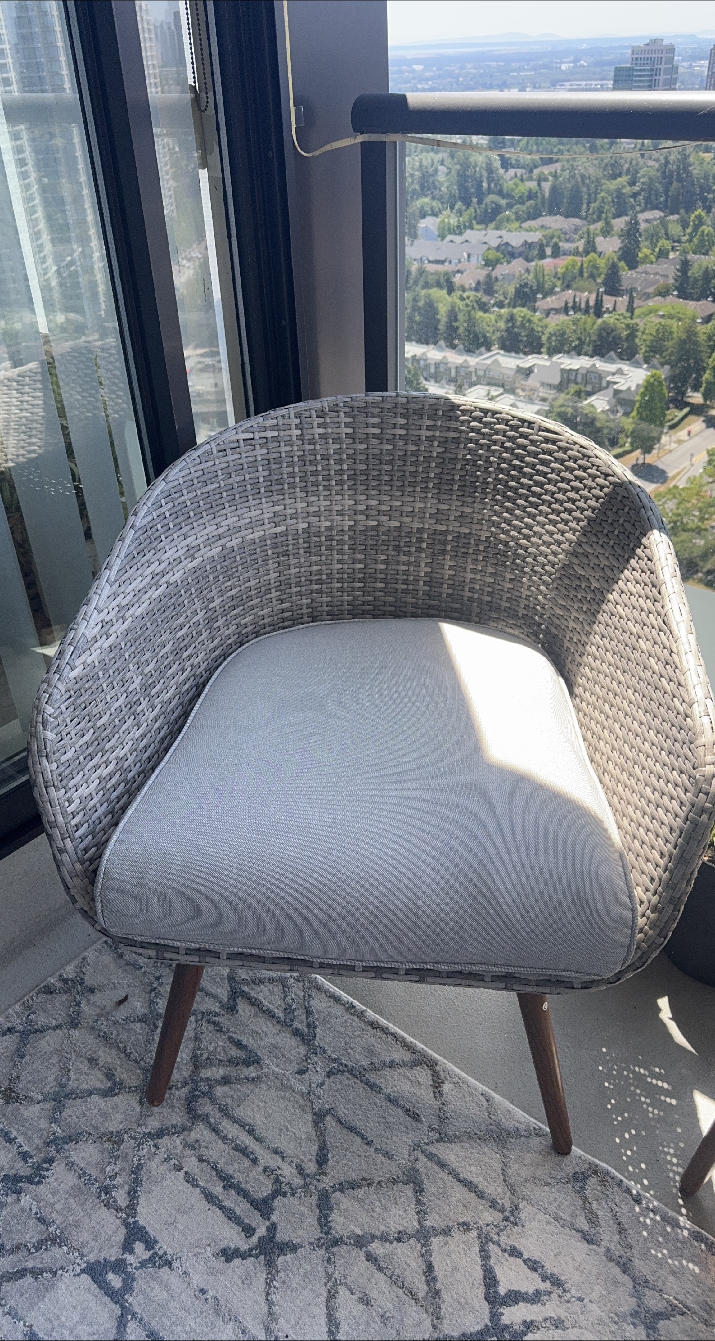 Wicker Patio Chair with Cushion thumbnail