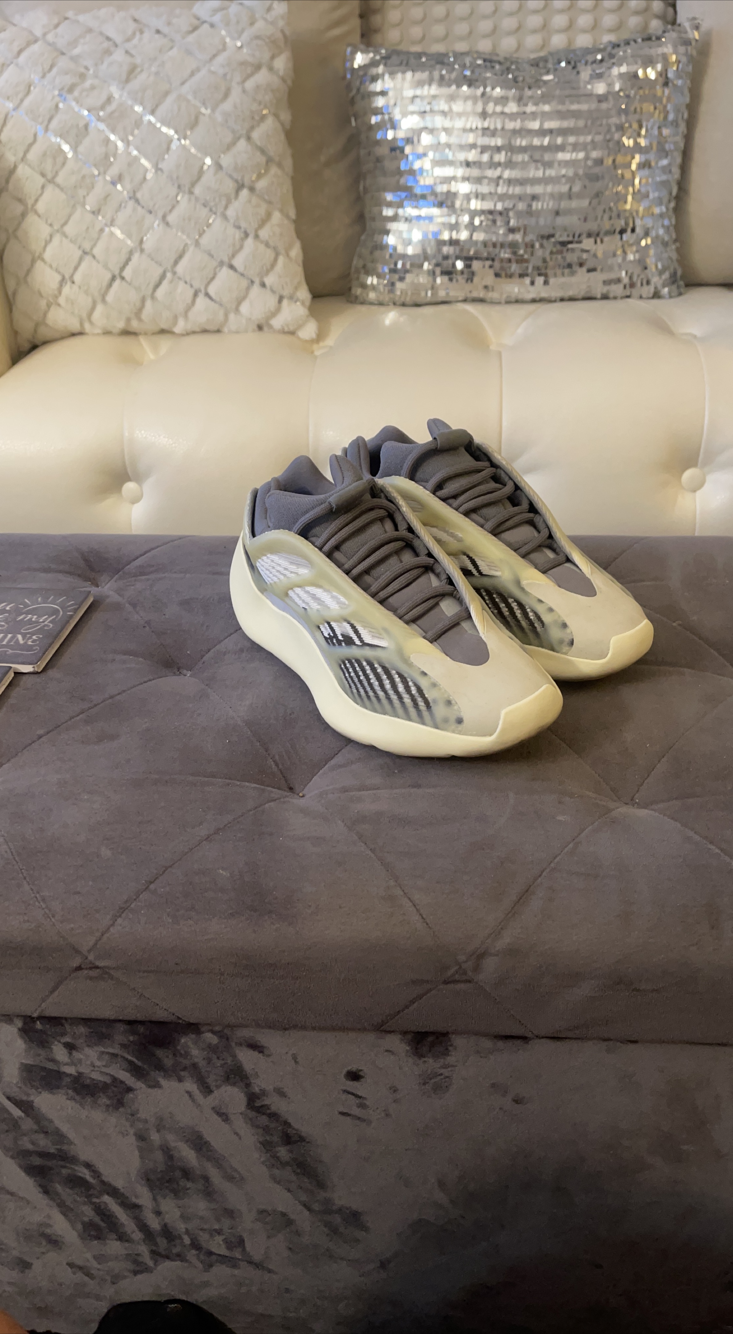 Adidas Yeezy 700 V3 Azael Sneakers thumbnail