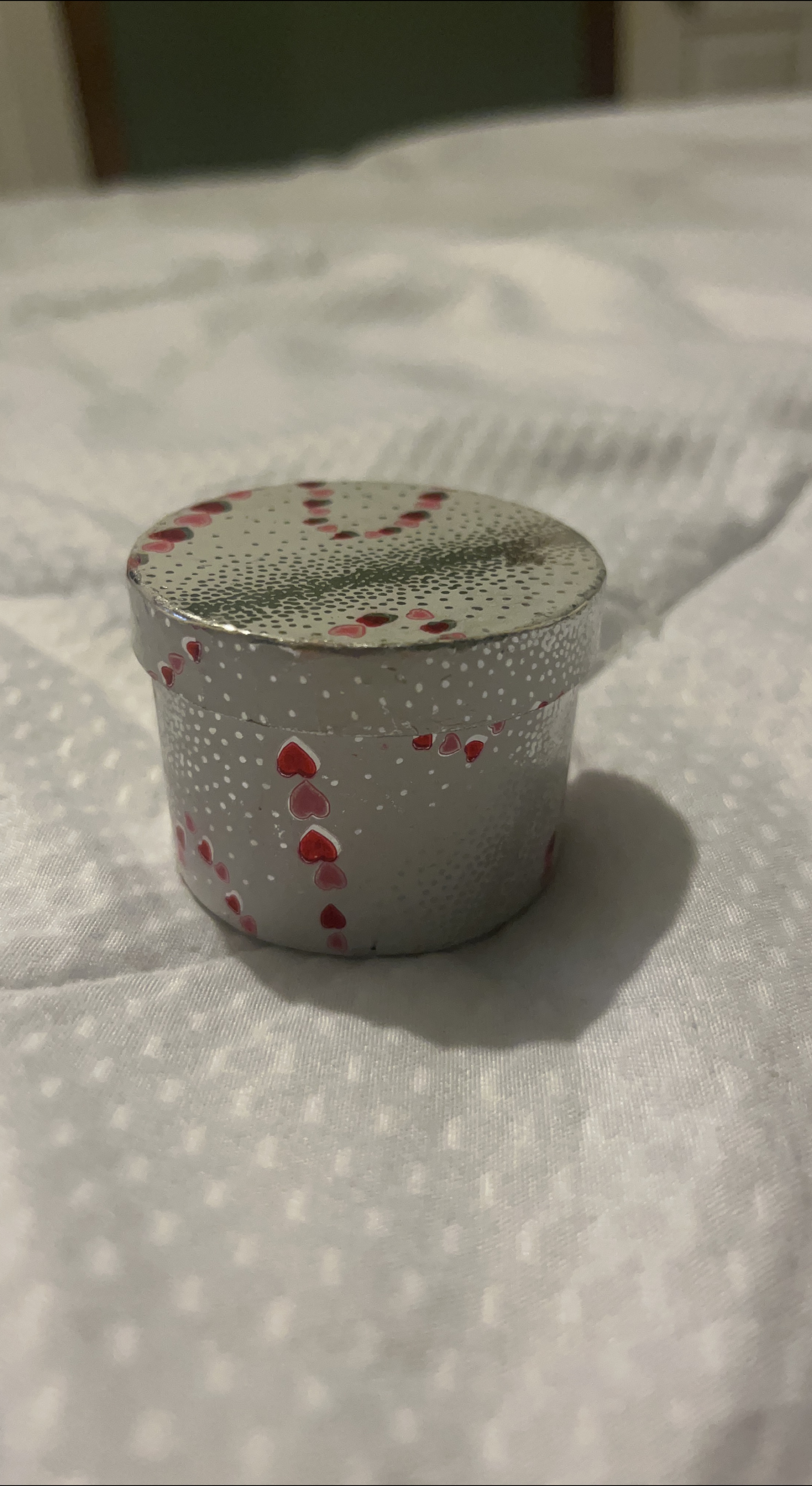Small Silver Box with Hearts thumbnail