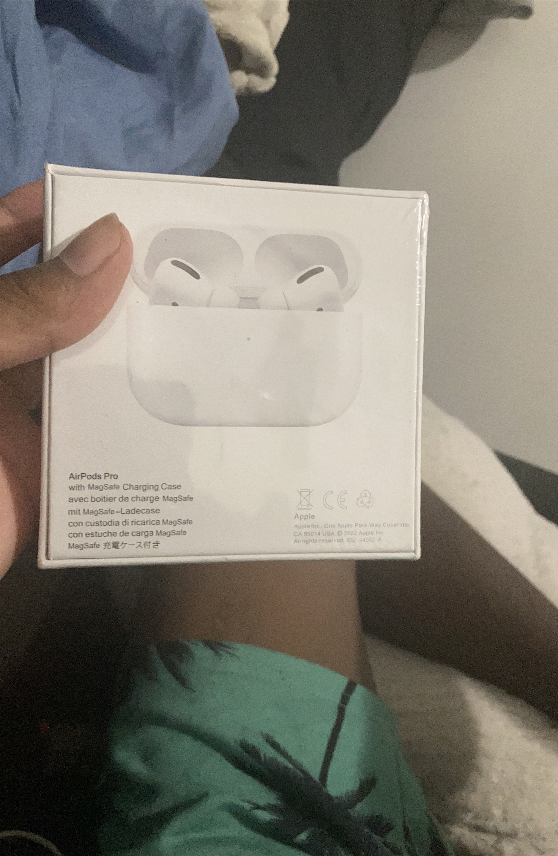 AirPods Pro with MagSafe Charging Case thumbnail
