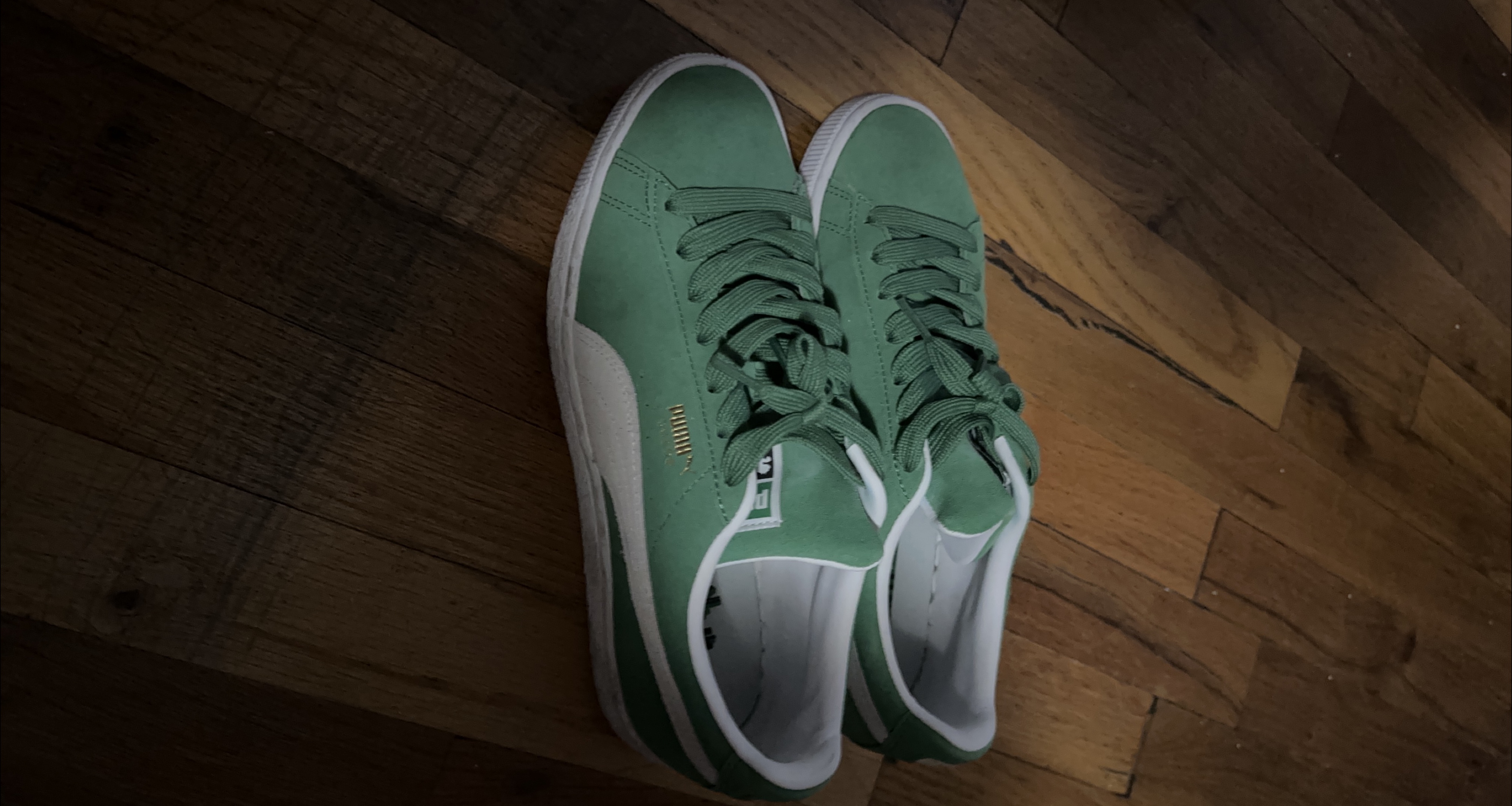 Puma Suede Classic XXI Green Shoes thumbnail