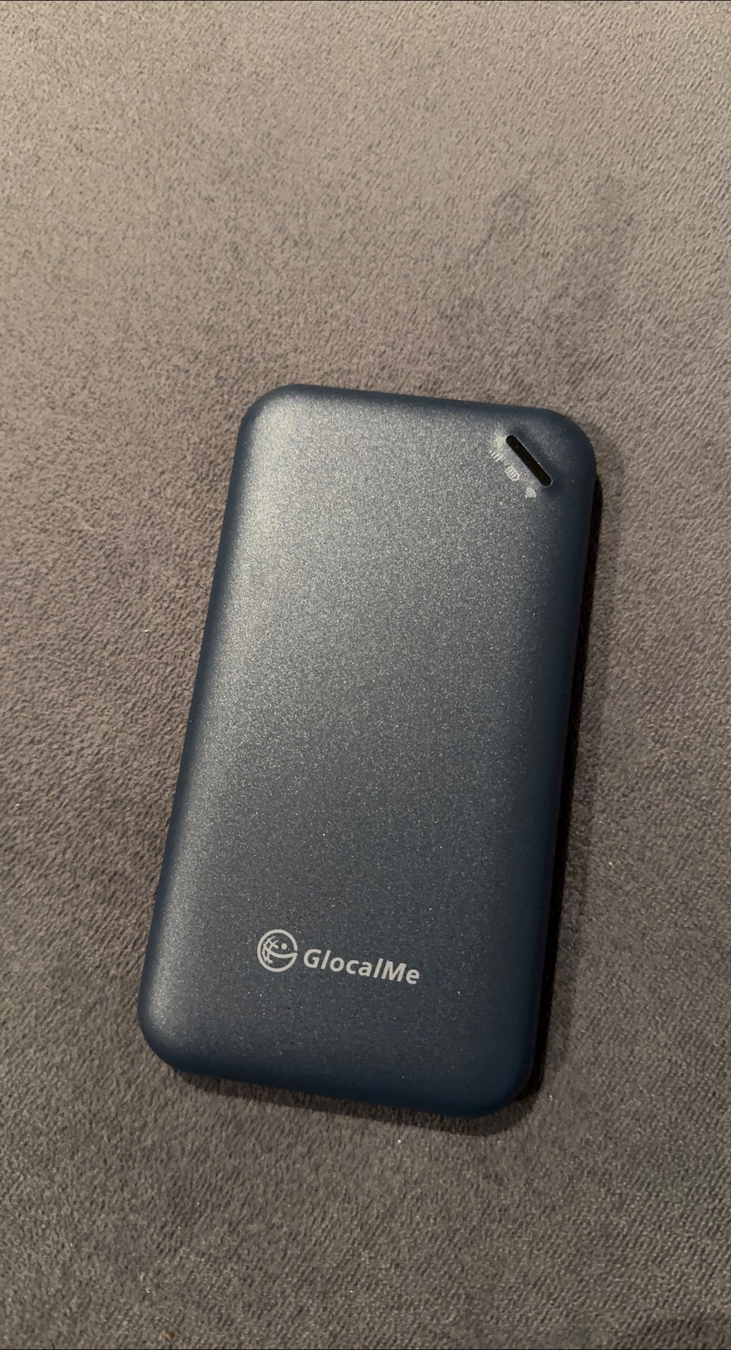 GlocalMe Mobile WiFi Hotspot with Charger thumbnail