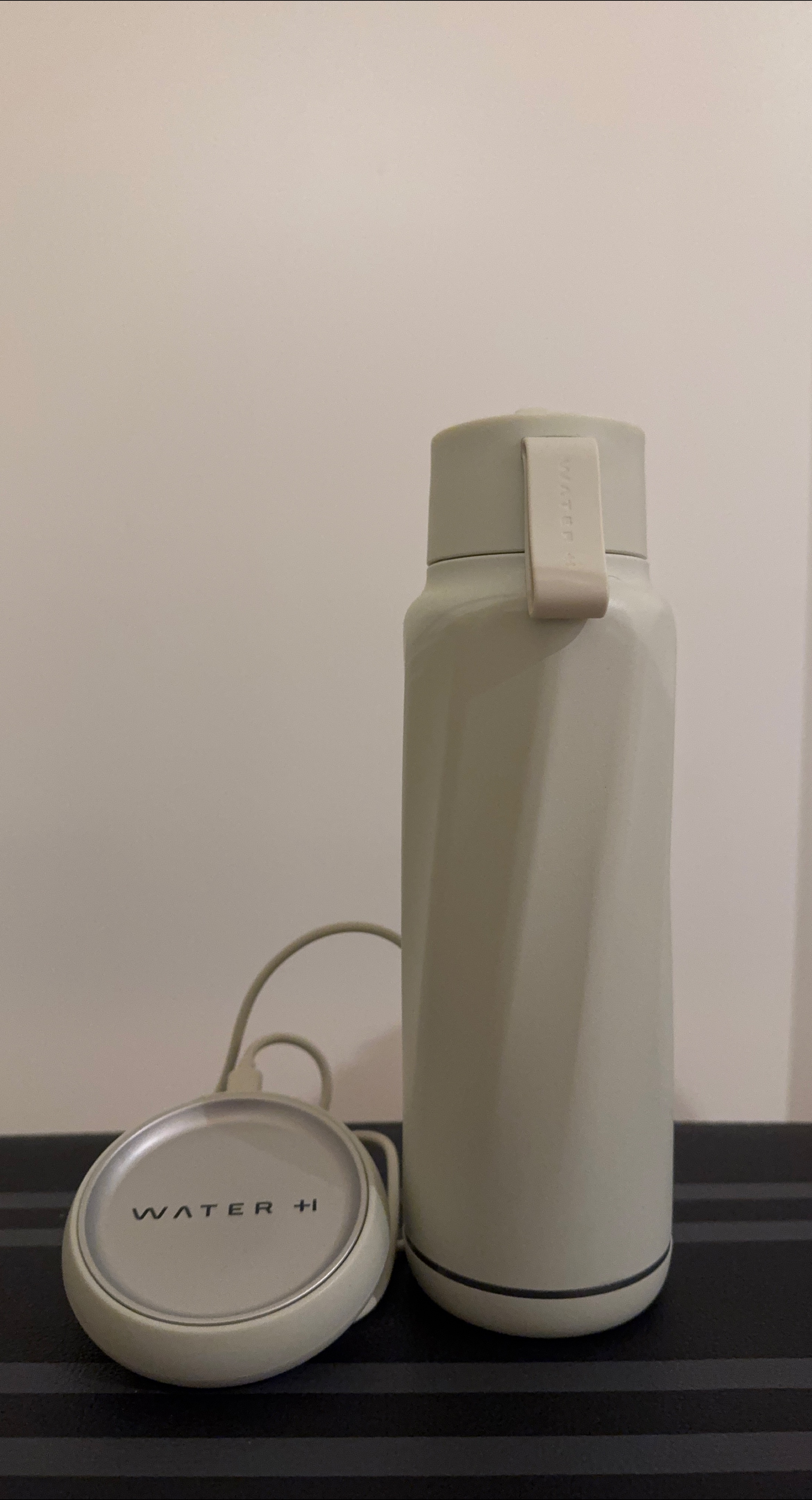 WATER+H2 Hydrogen Water Bottle thumbnail