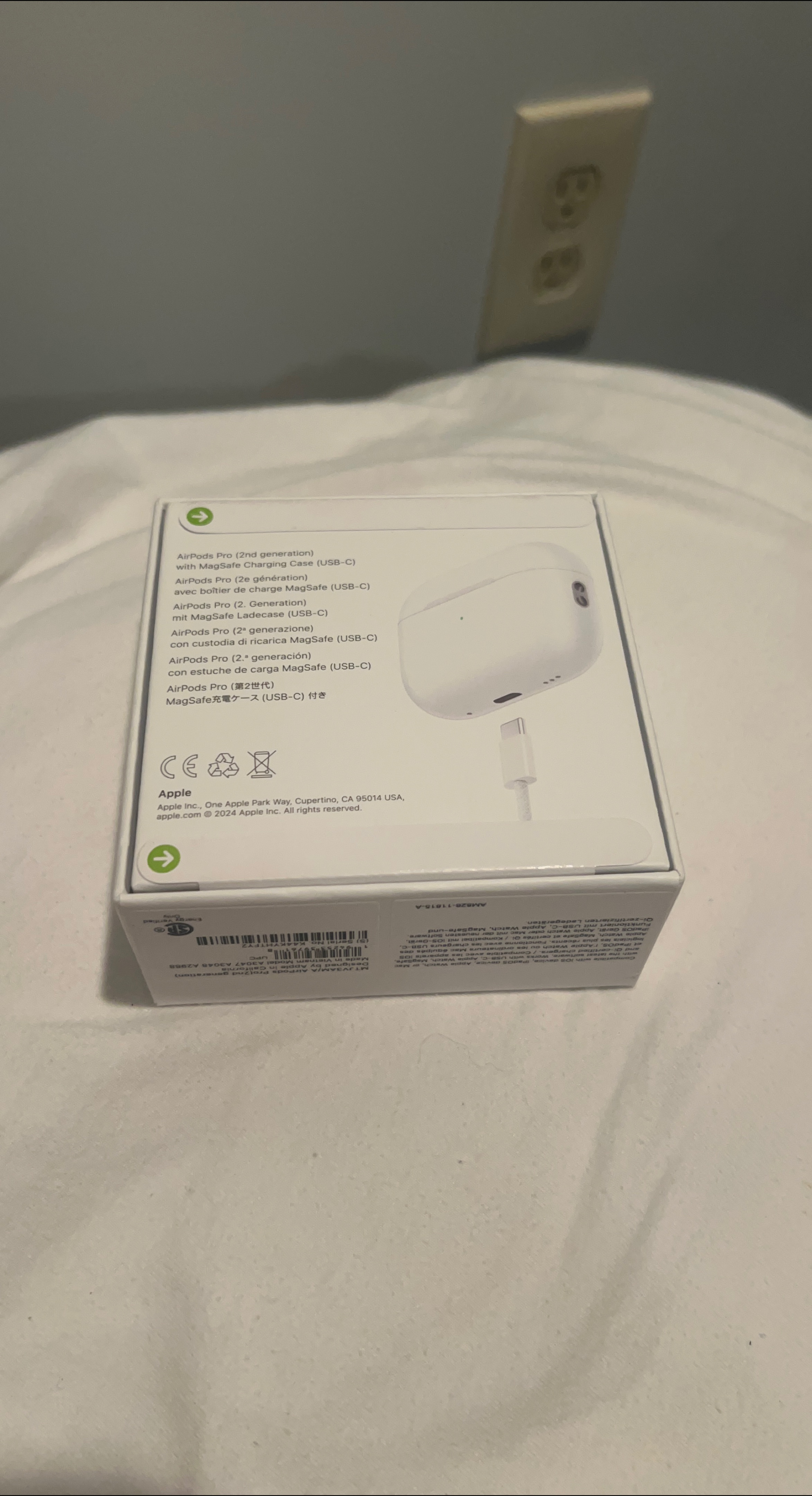 New Apple AirPods Pro (2nd generation) thumbnail