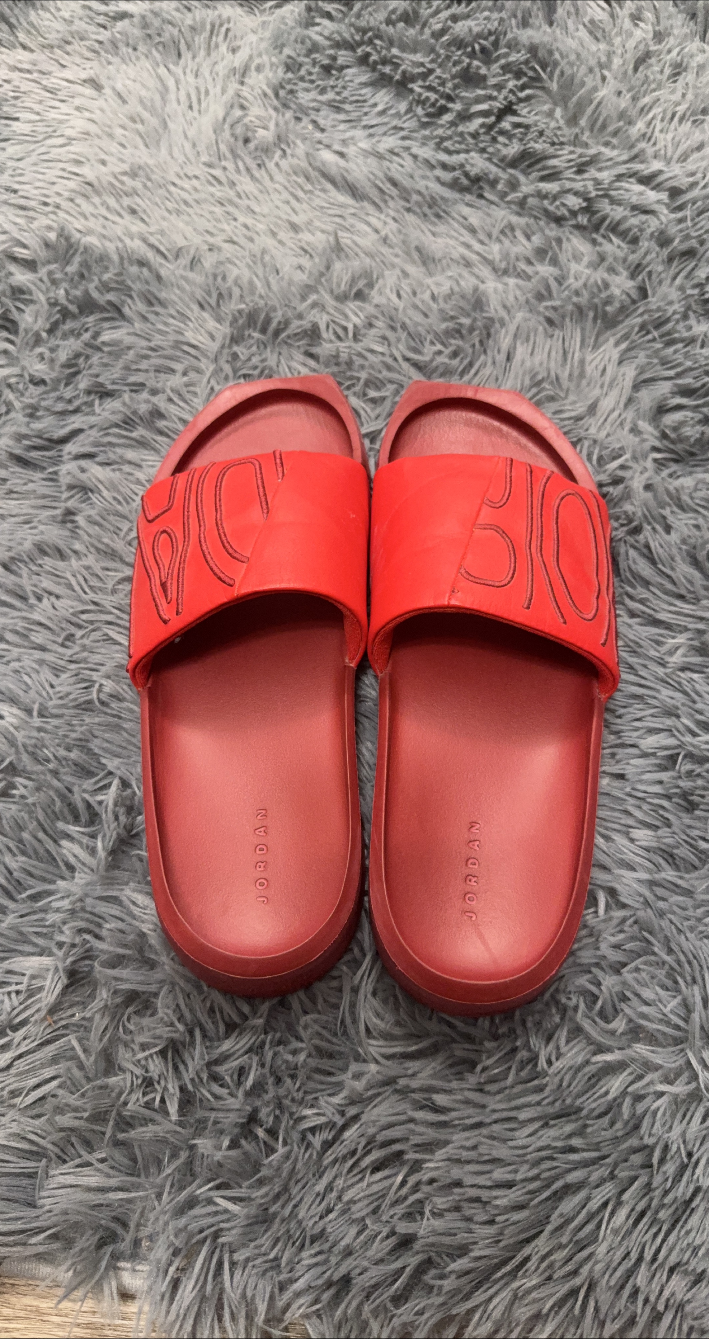 Jordan Red Slides thumbnail