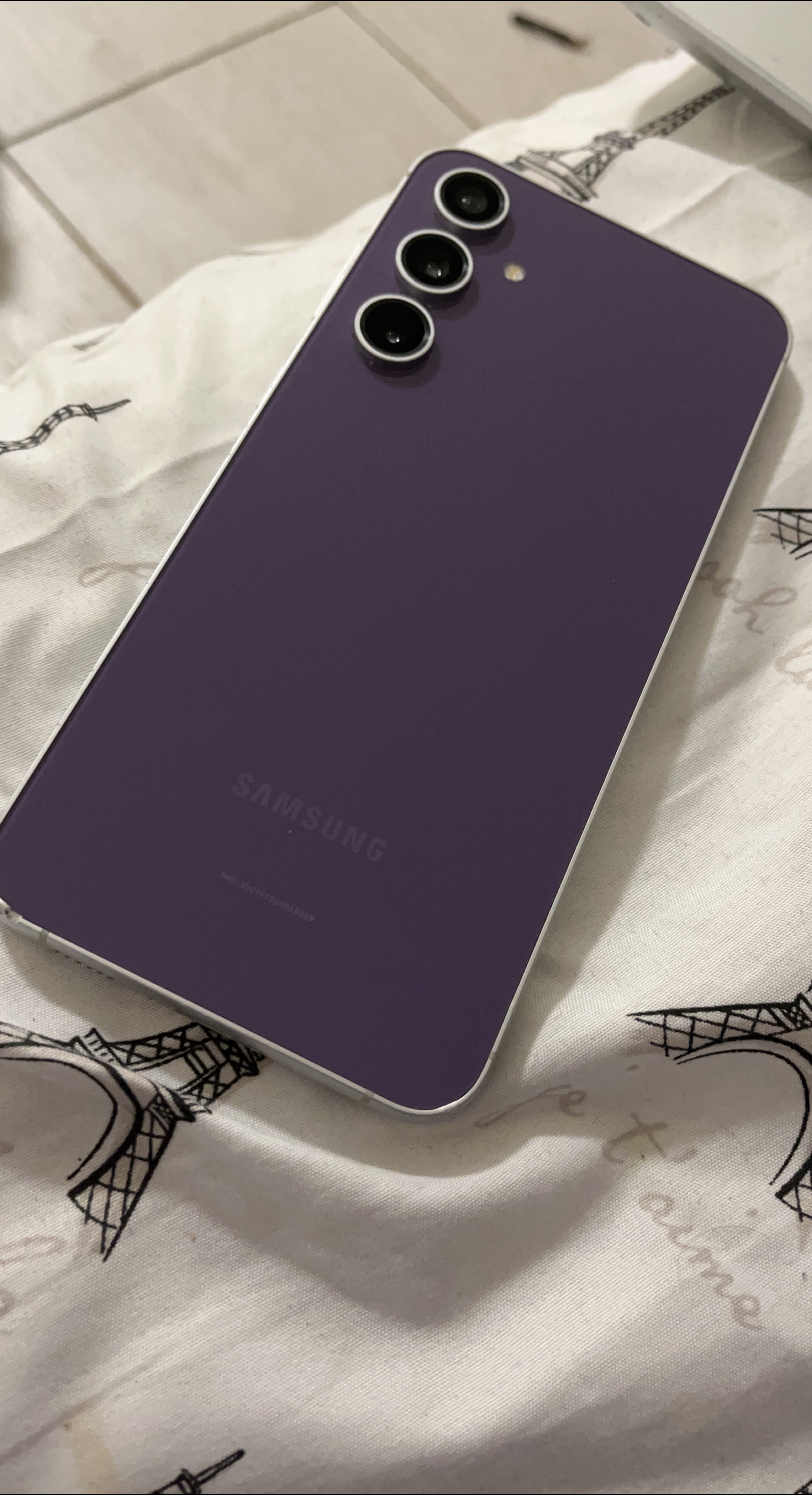 Samsung Galaxy S23 Fe Purple with original box thumbnail