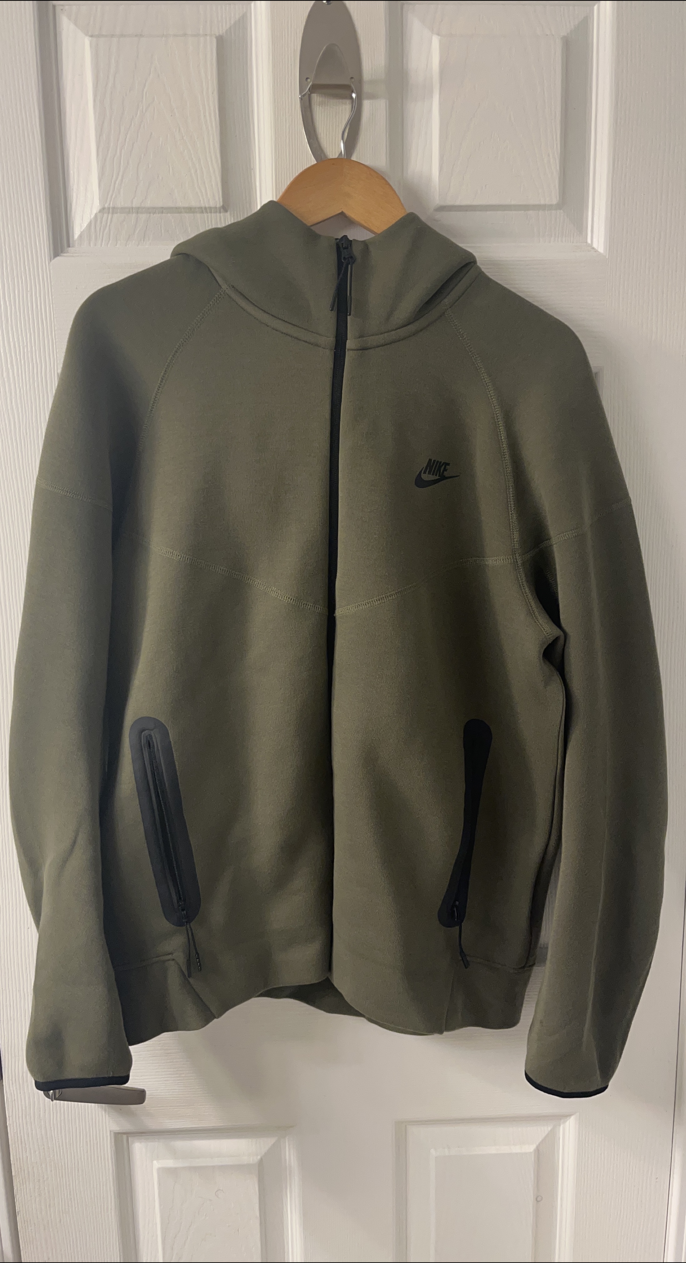 Nike Tech Fleece Olive Green Hoodie thumbnail