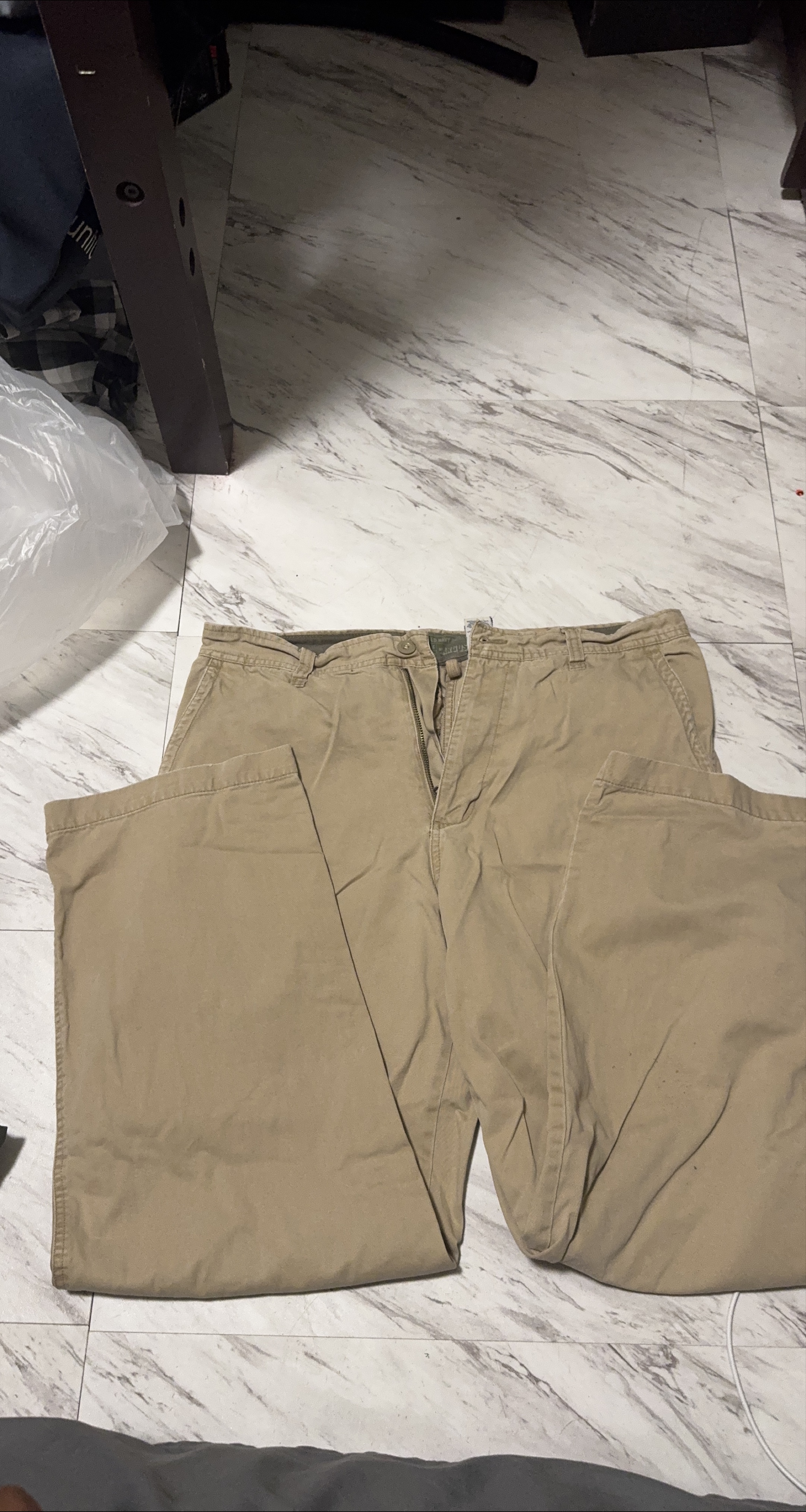 Old Navy Khaki Pants thumbnail