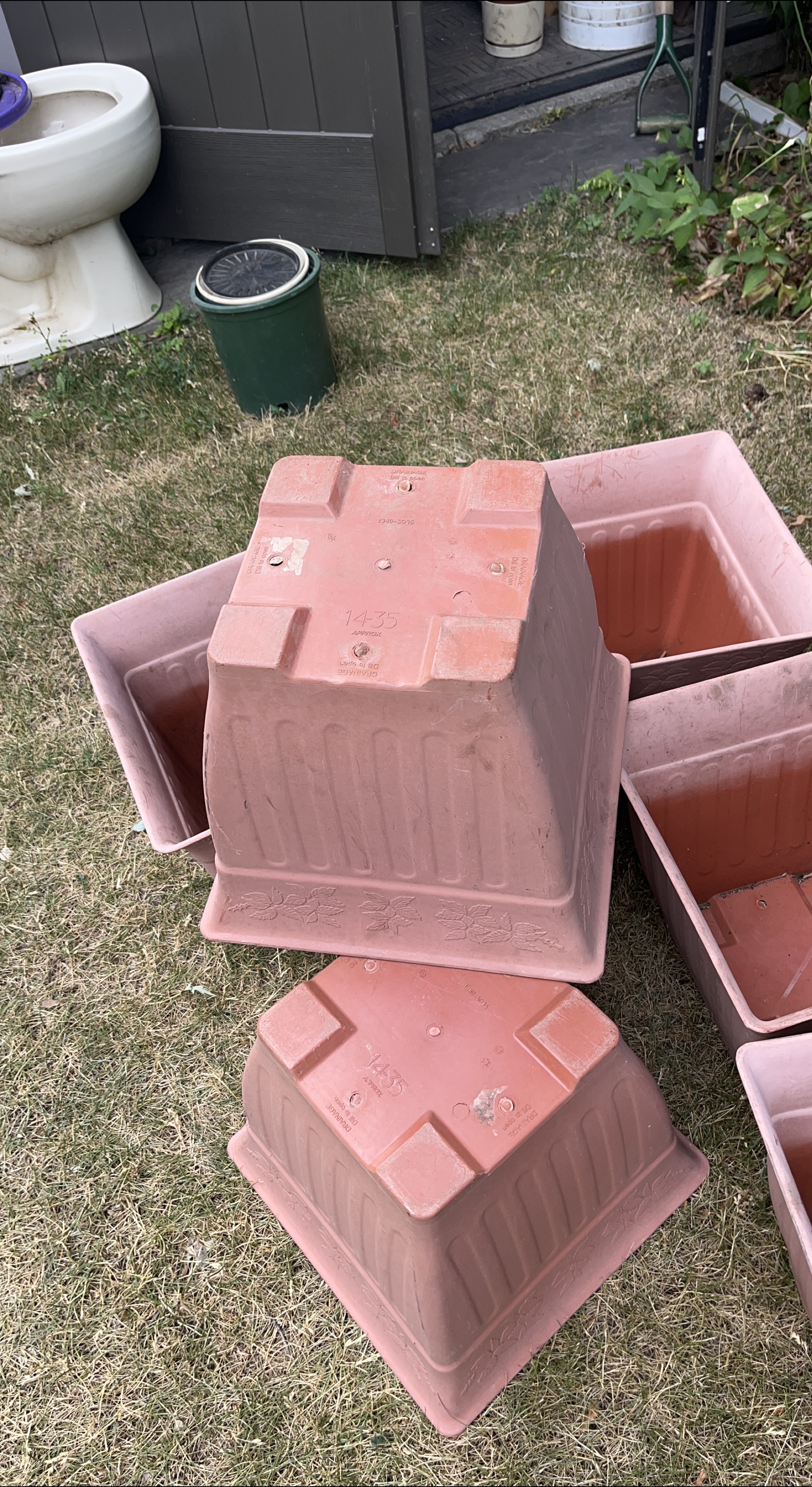 6 Square Plastic Garden Planters - 14 inch thumbnail