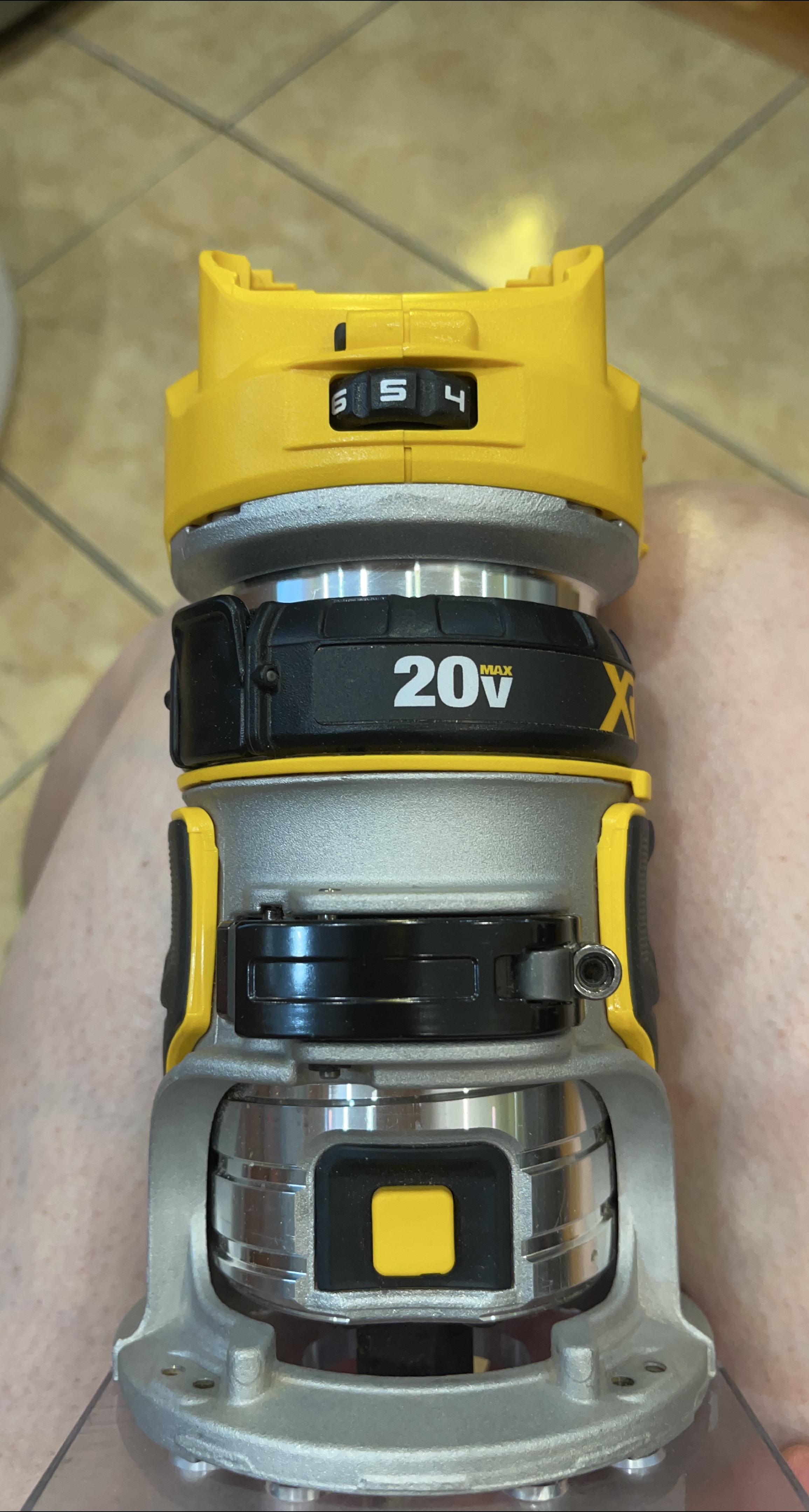 DeWalt DCW600 Compact Router, Brushless Motor