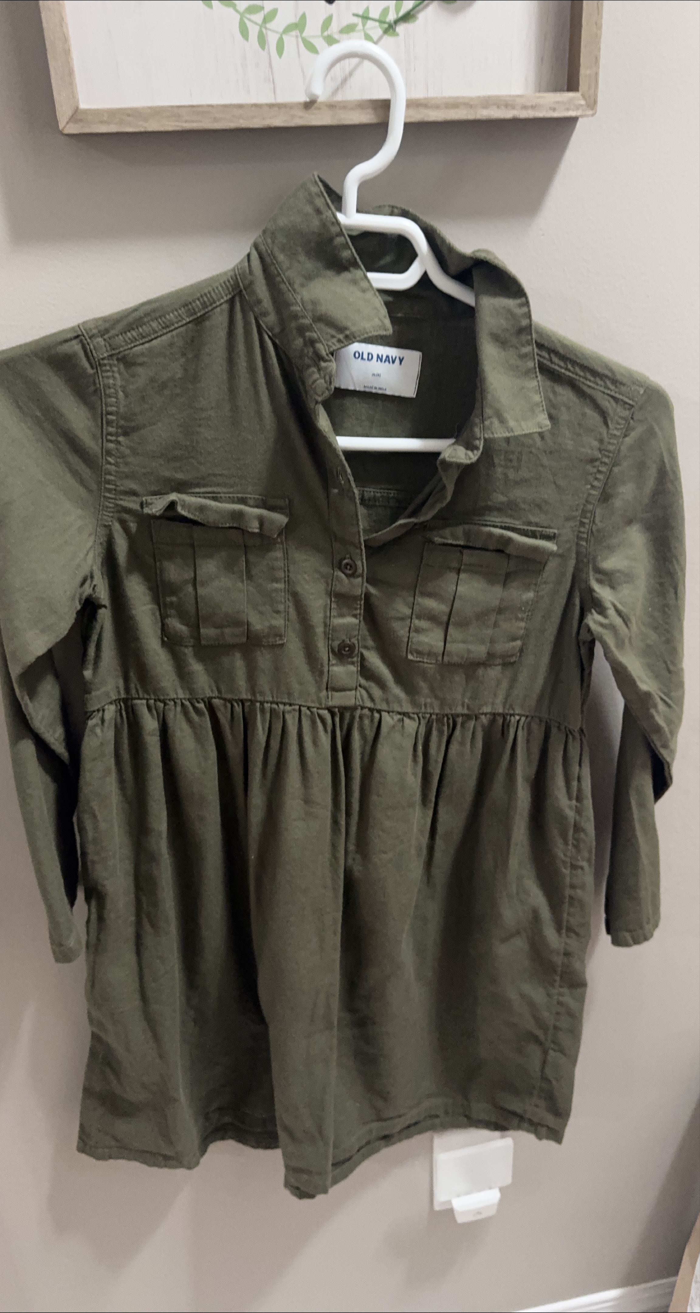 Old Navy Green Dress thumbnail