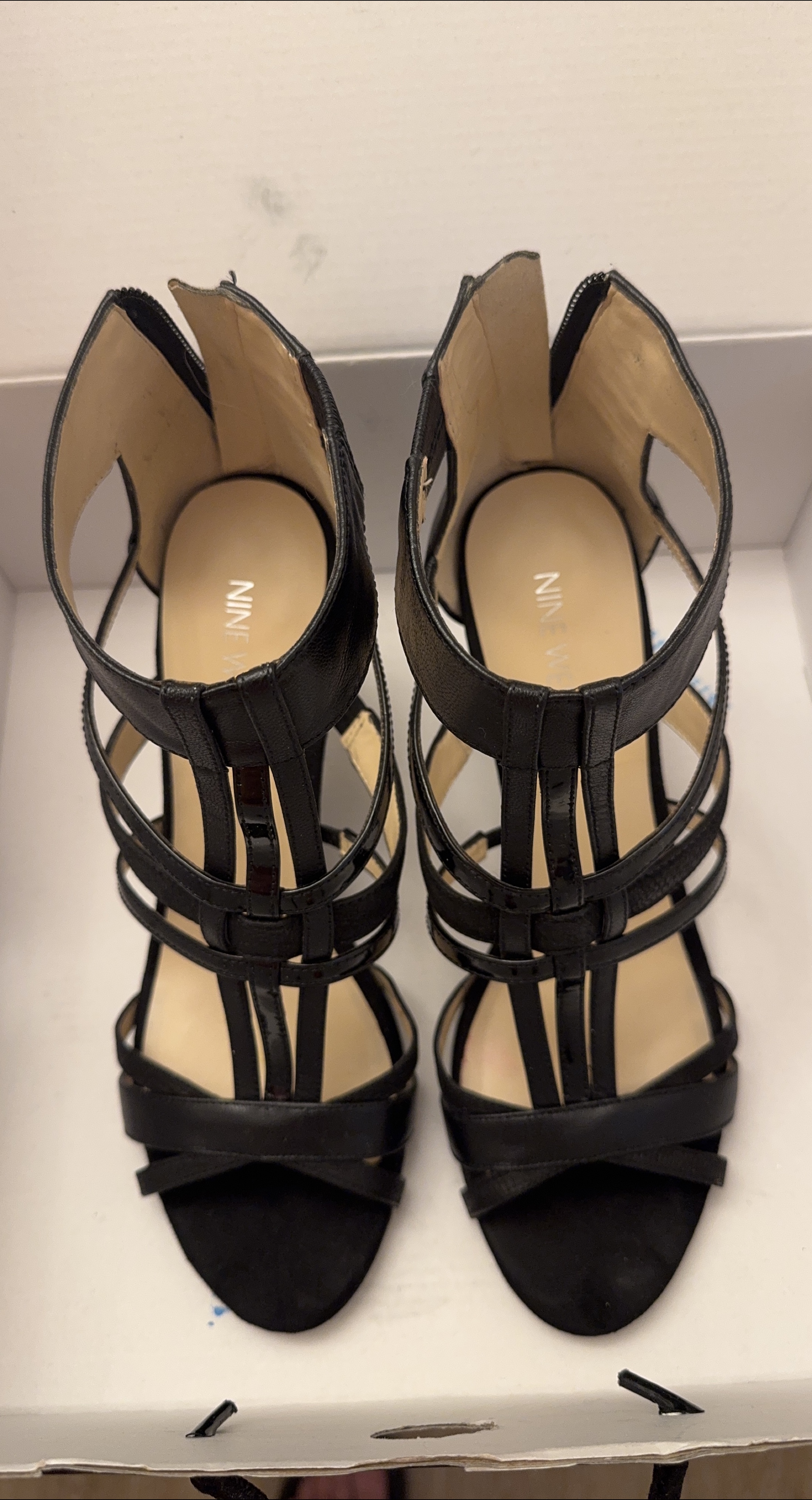 Nine West Black Leather Heels - Size 8.5 🇨🇦 thumbnail