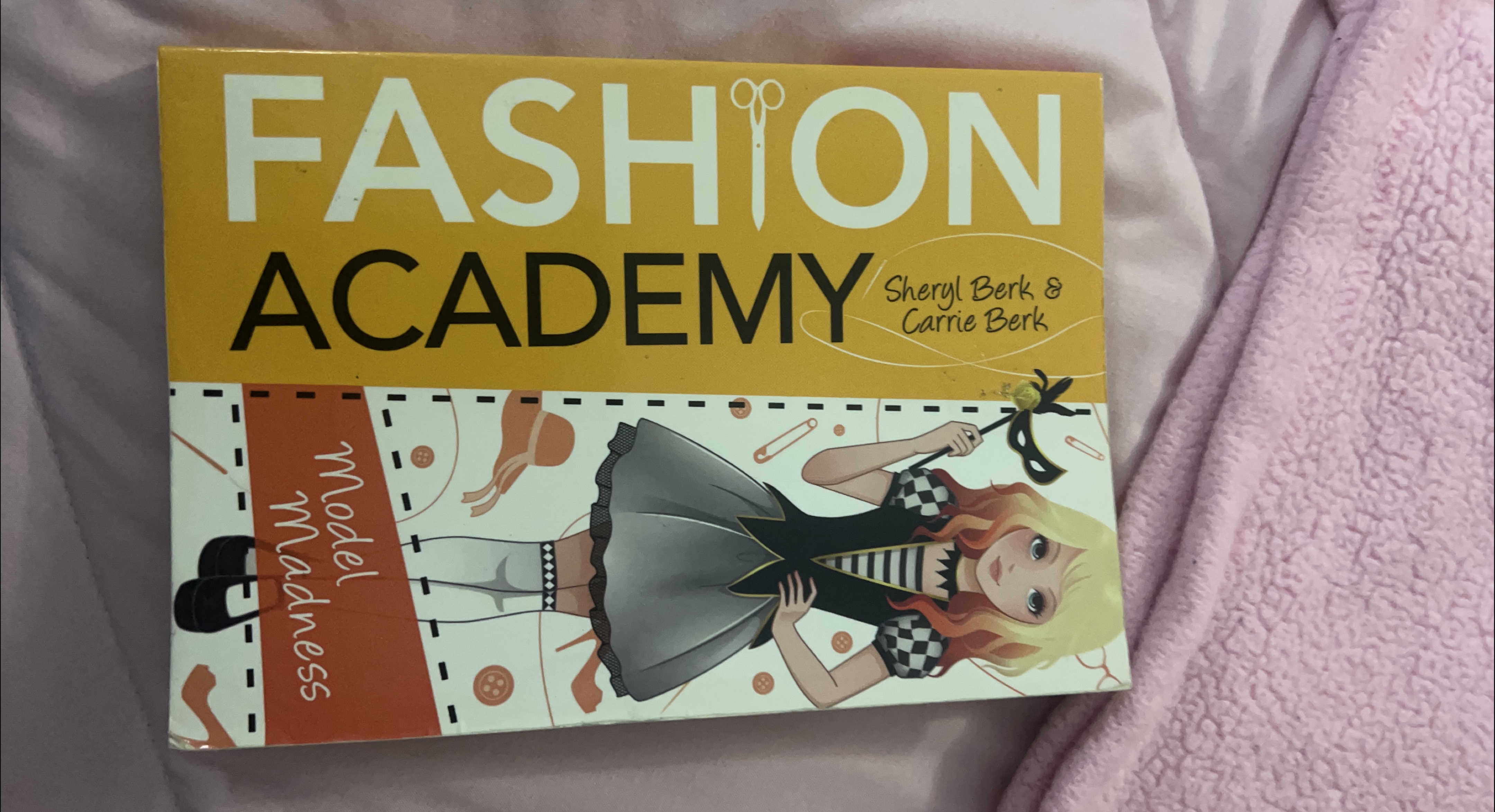 Fashion Academy: Model Madness Book thumbnail