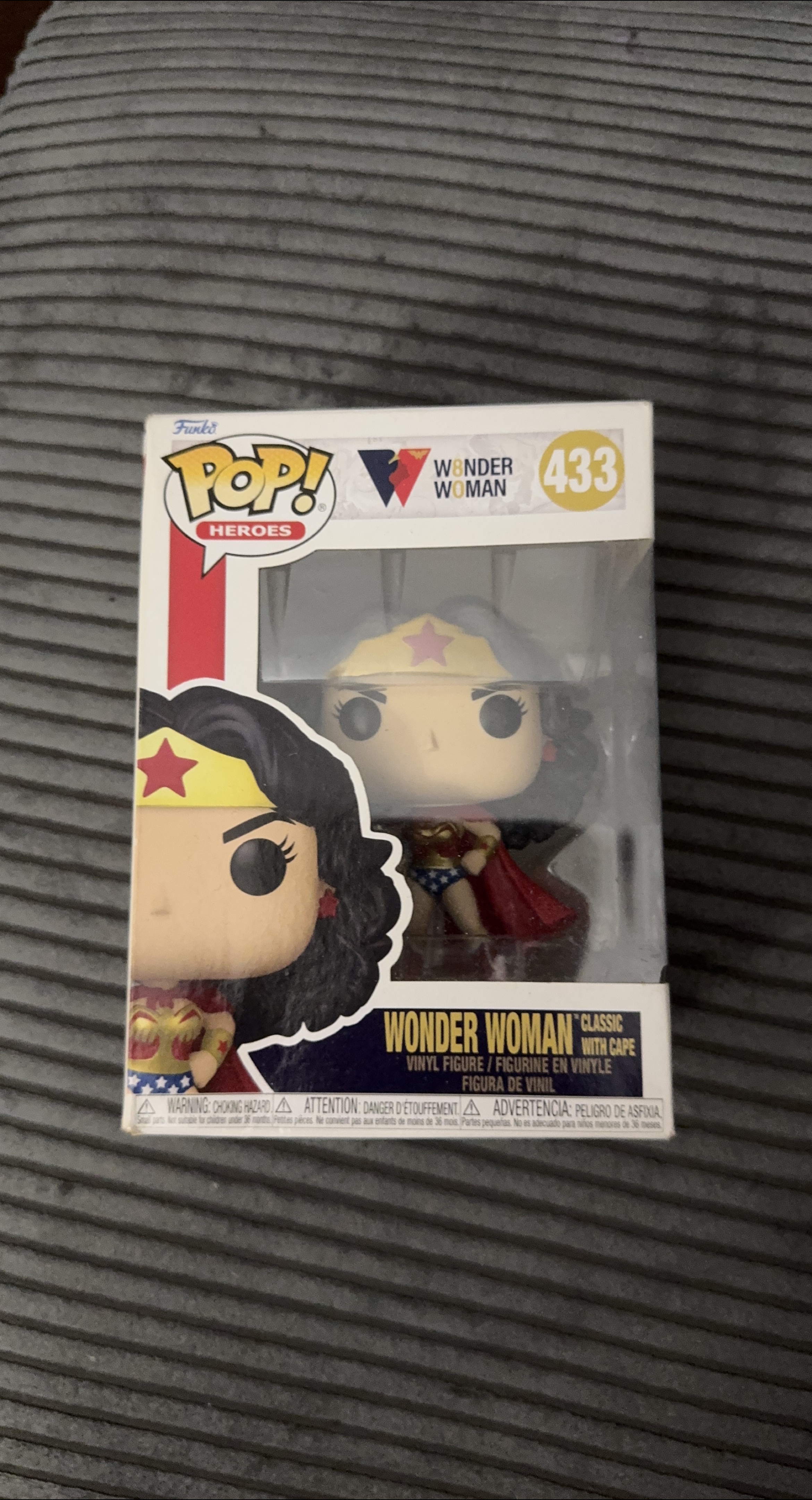 Funko Pop! Heroes Wonder Woman #433 (Classic with Cape) thumbnail