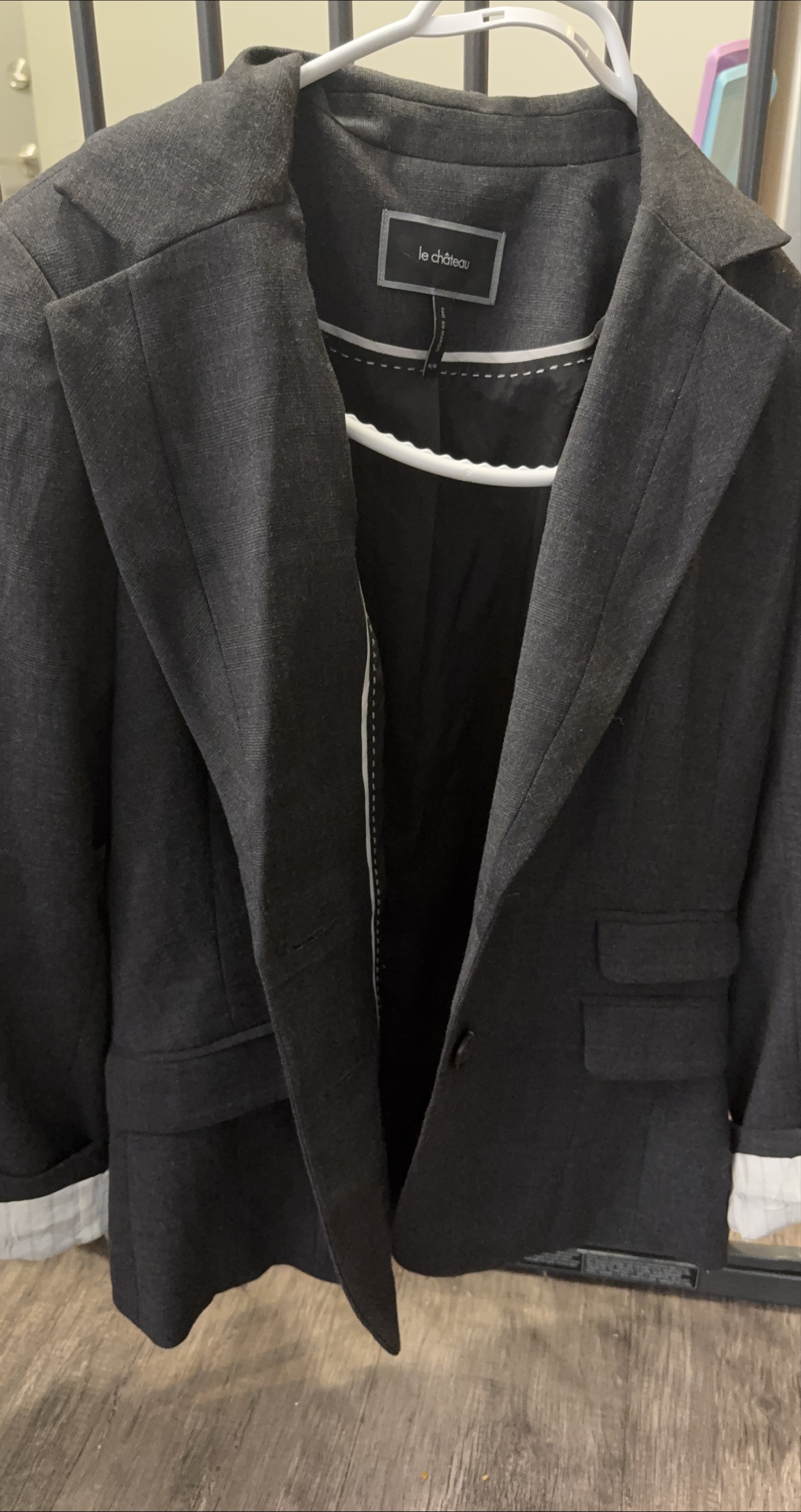Le Chateau Grey Blazer - Size M thumbnail