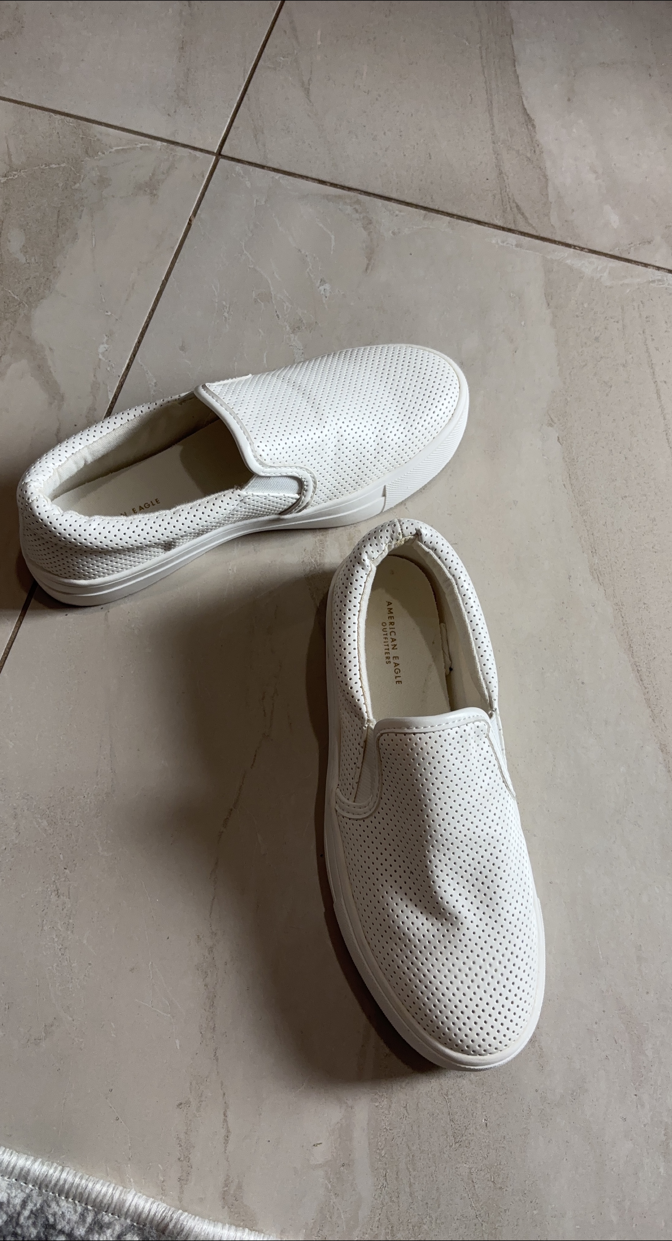 American Eagle White Slip-on Sneakers thumbnail