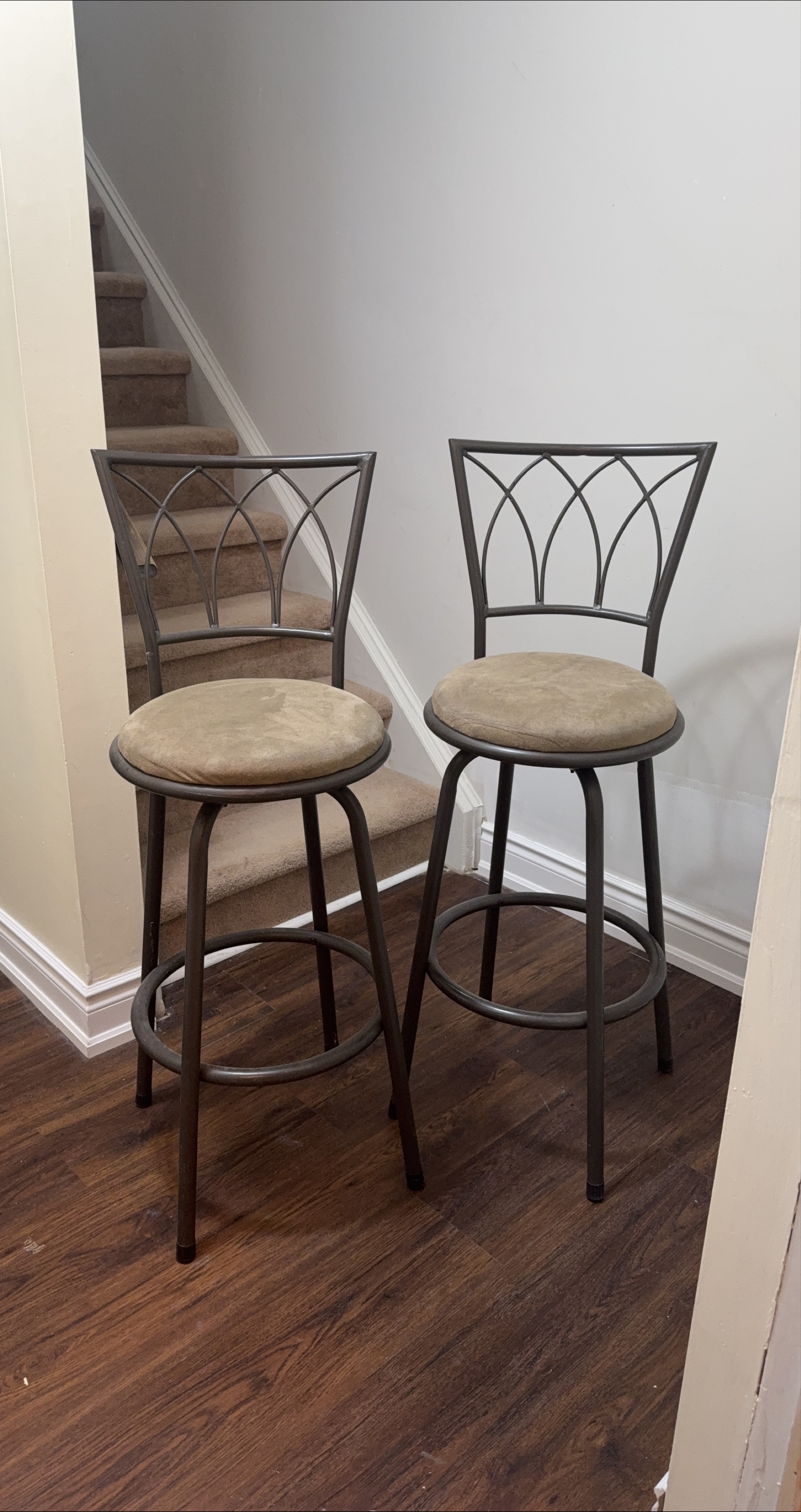 Set of 2 Swivel Bar Stools