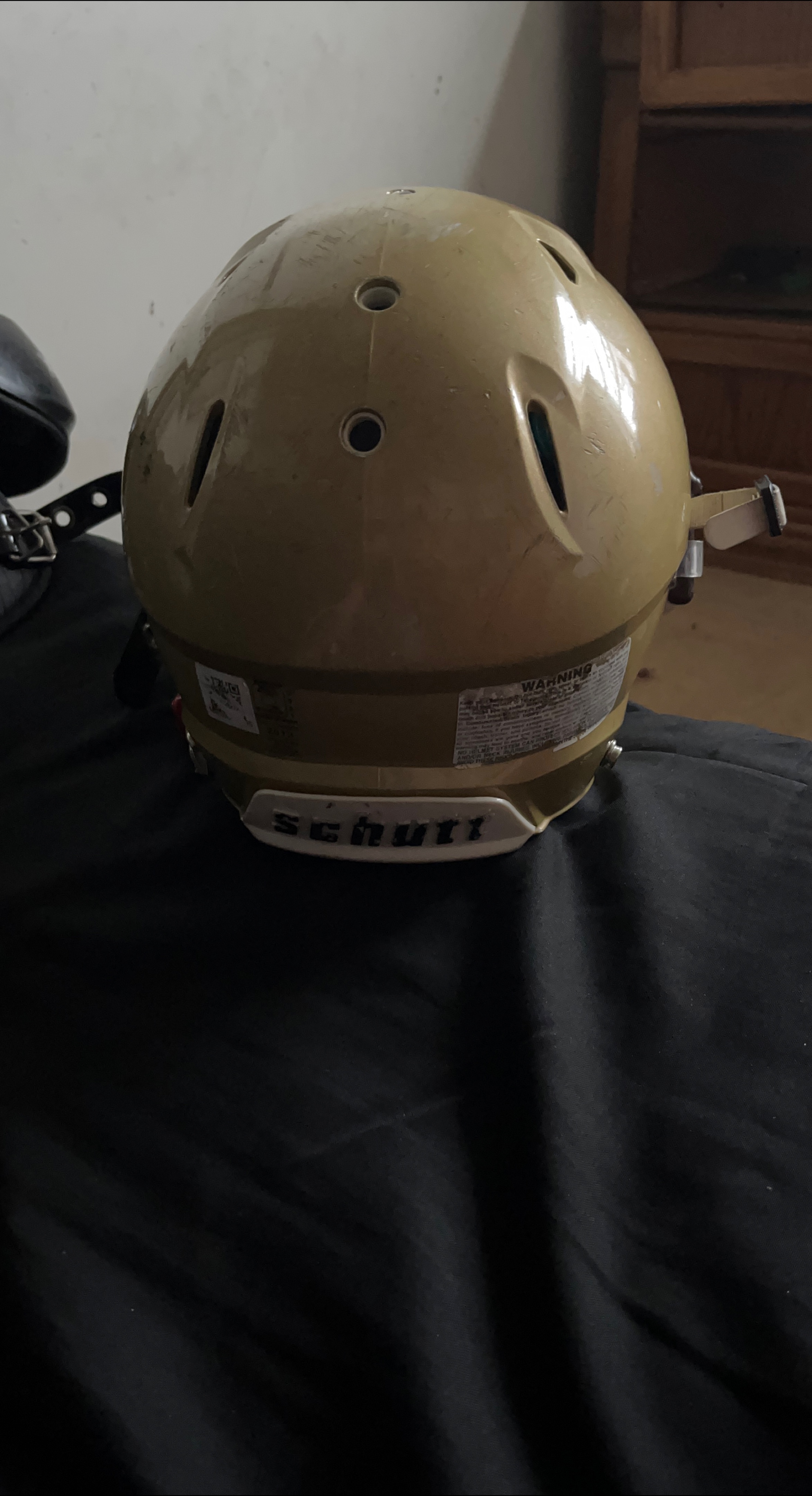 Schutt Football Helmet thumbnail