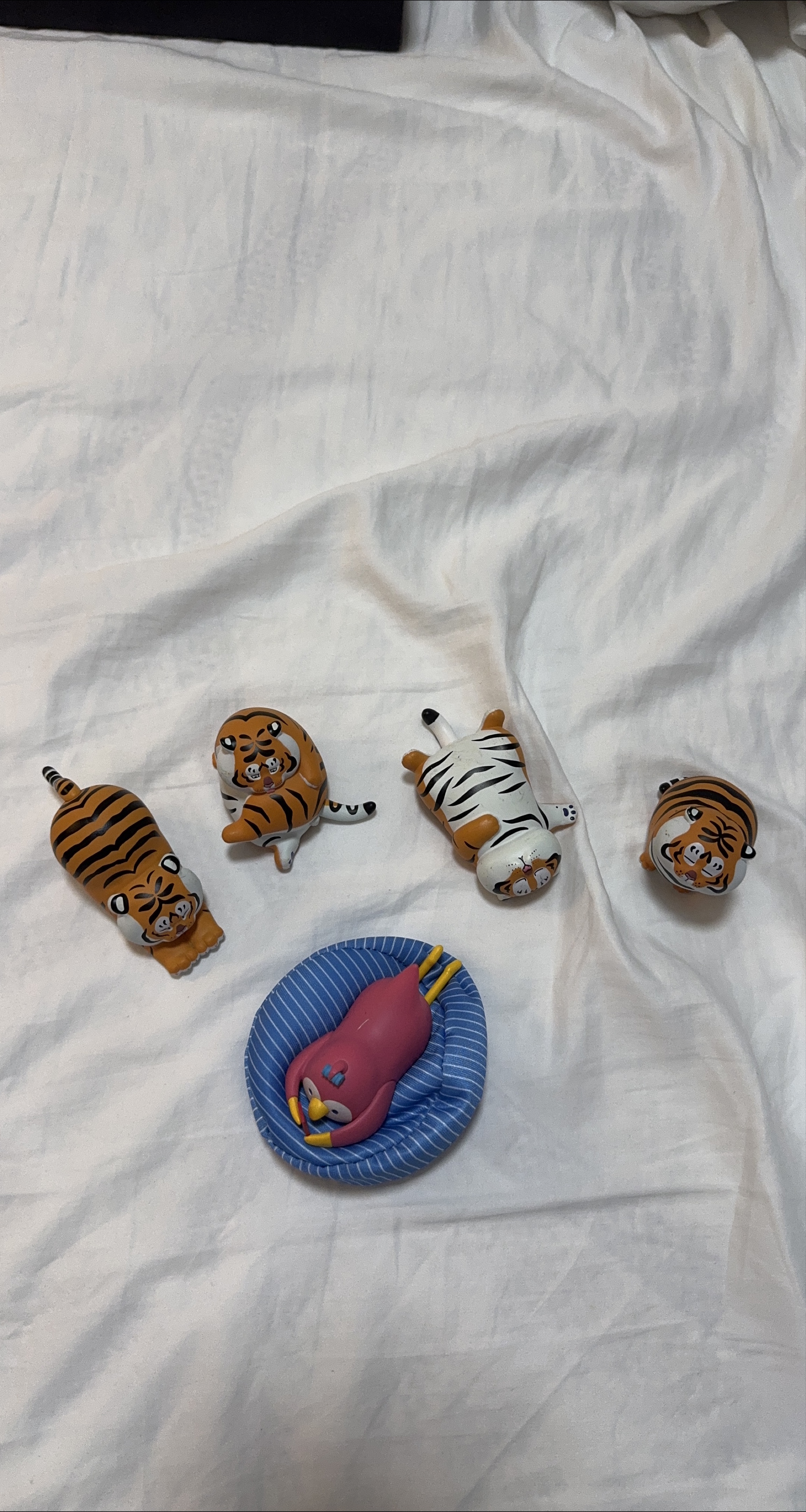 Tiger and Penguin Figurines thumbnail