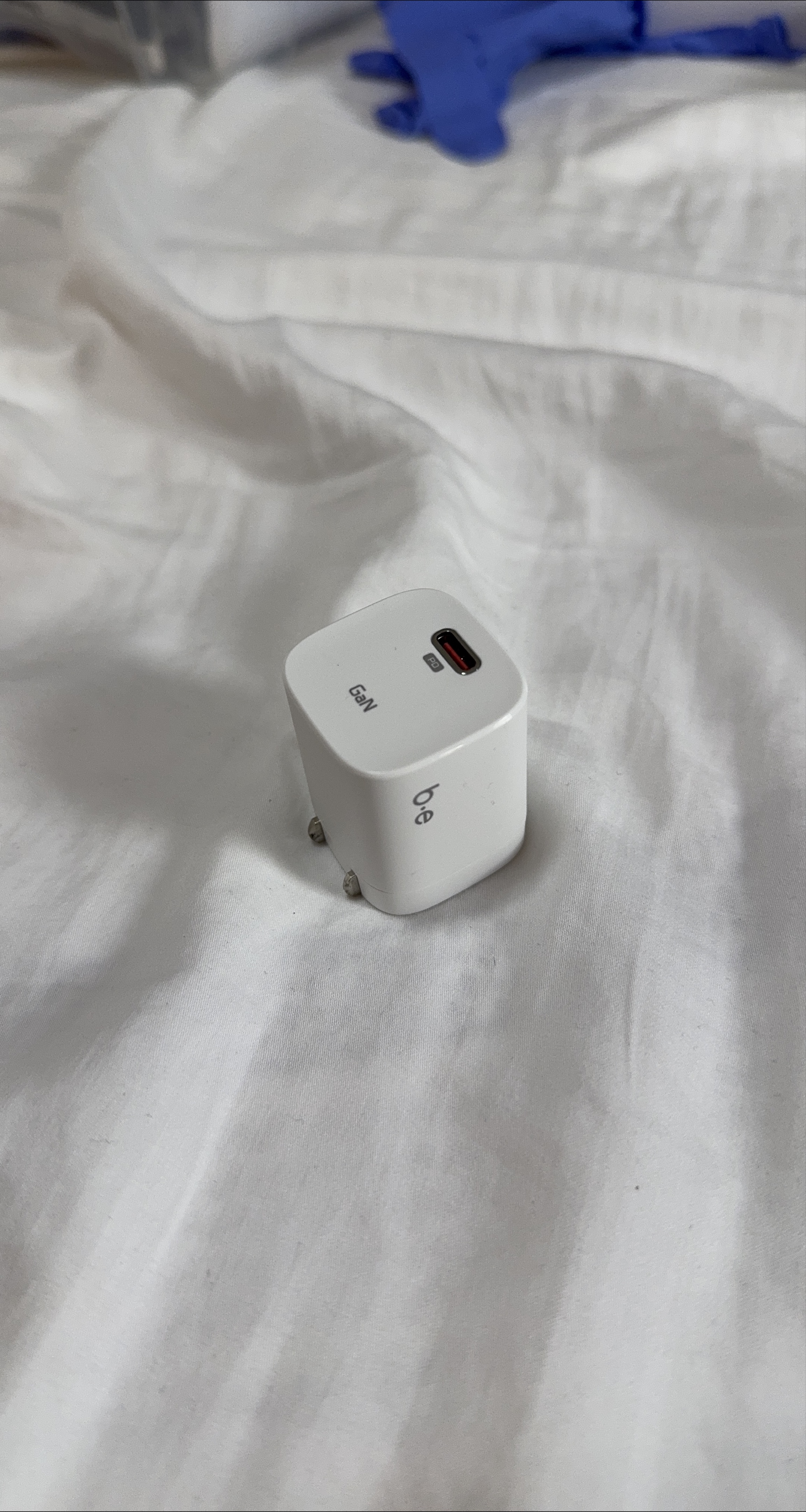 b.e GaN Charger thumbnail