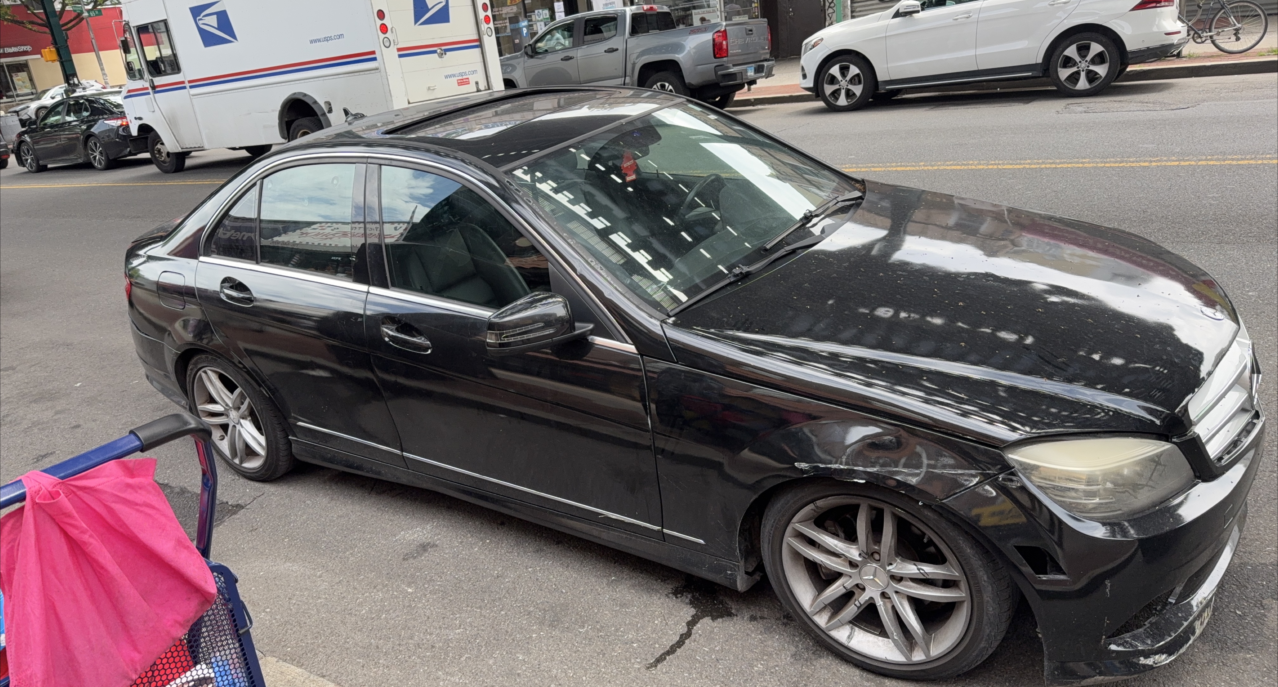 Black Mercedes-Benz Sedan thumbnail