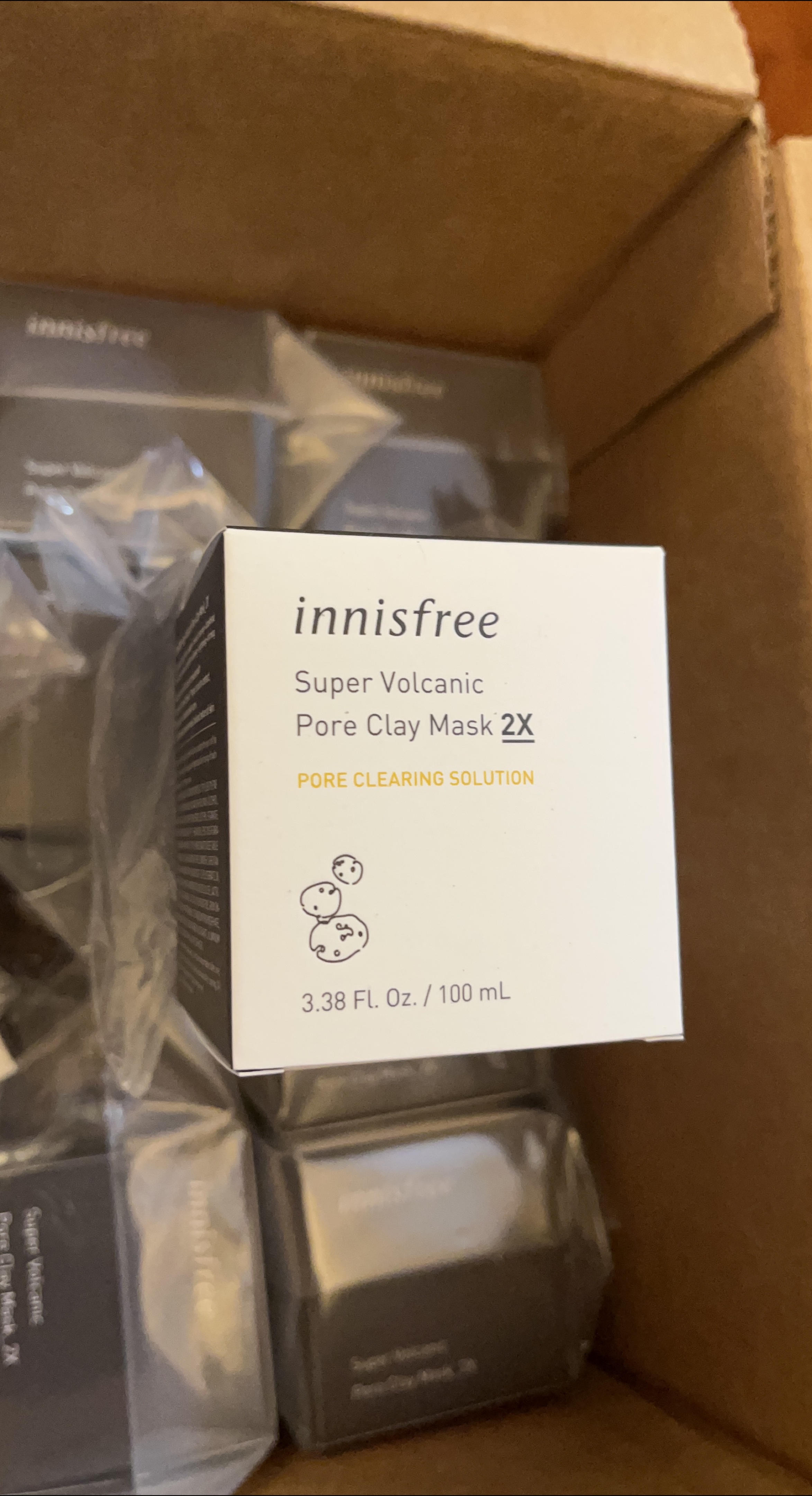 Innisfree Super Volcanic Pore Clay Mask (New) thumbnail
