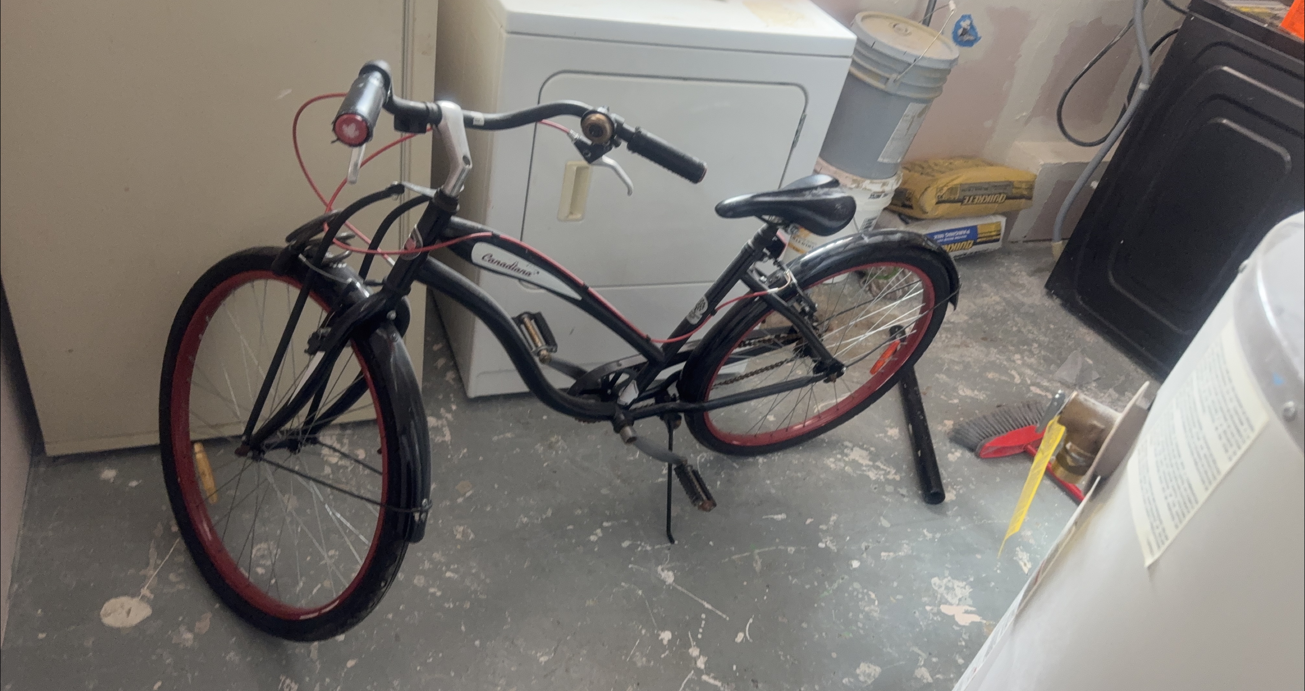 Canadiana Cruiser Bike - Black & Red thumbnail