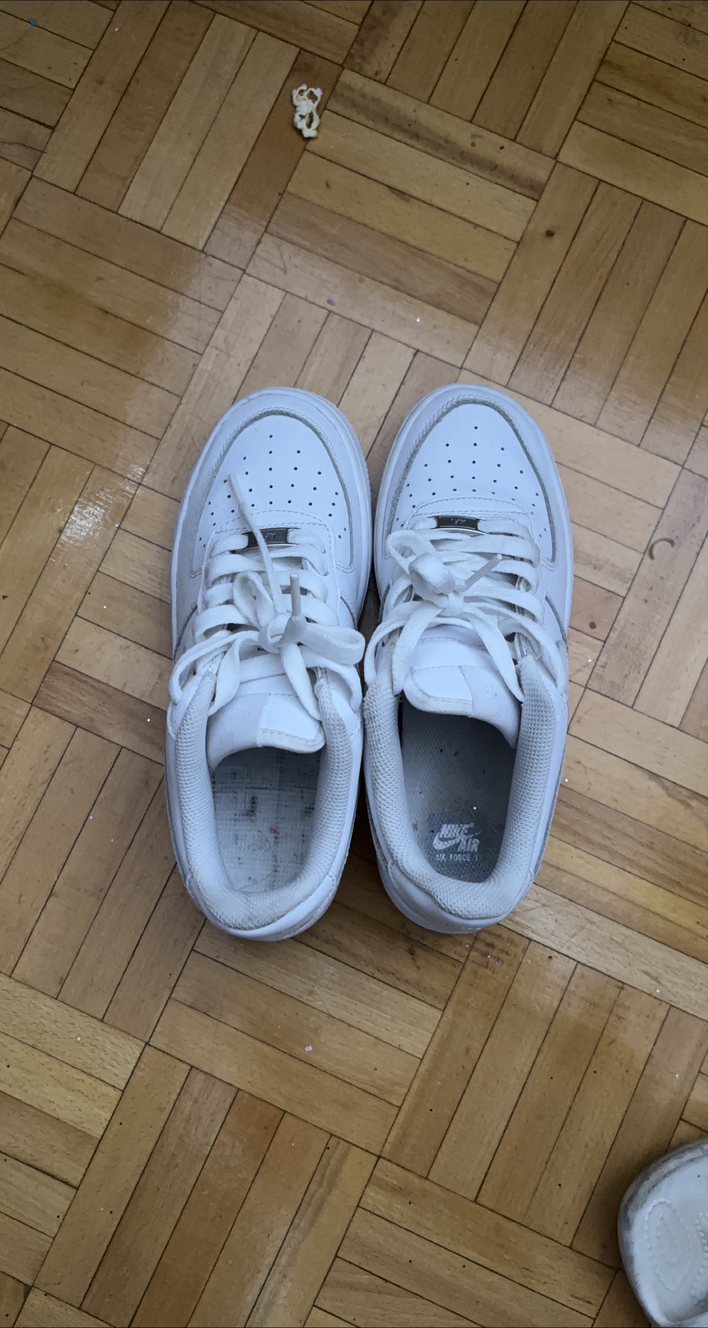 Nike Air Force 1 - White thumbnail