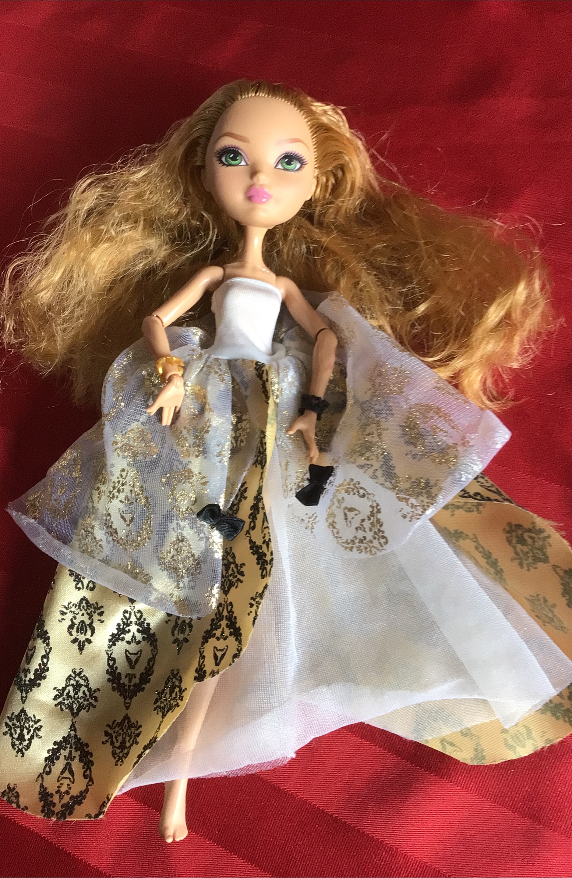 Ever after high Applewhite thronecoming