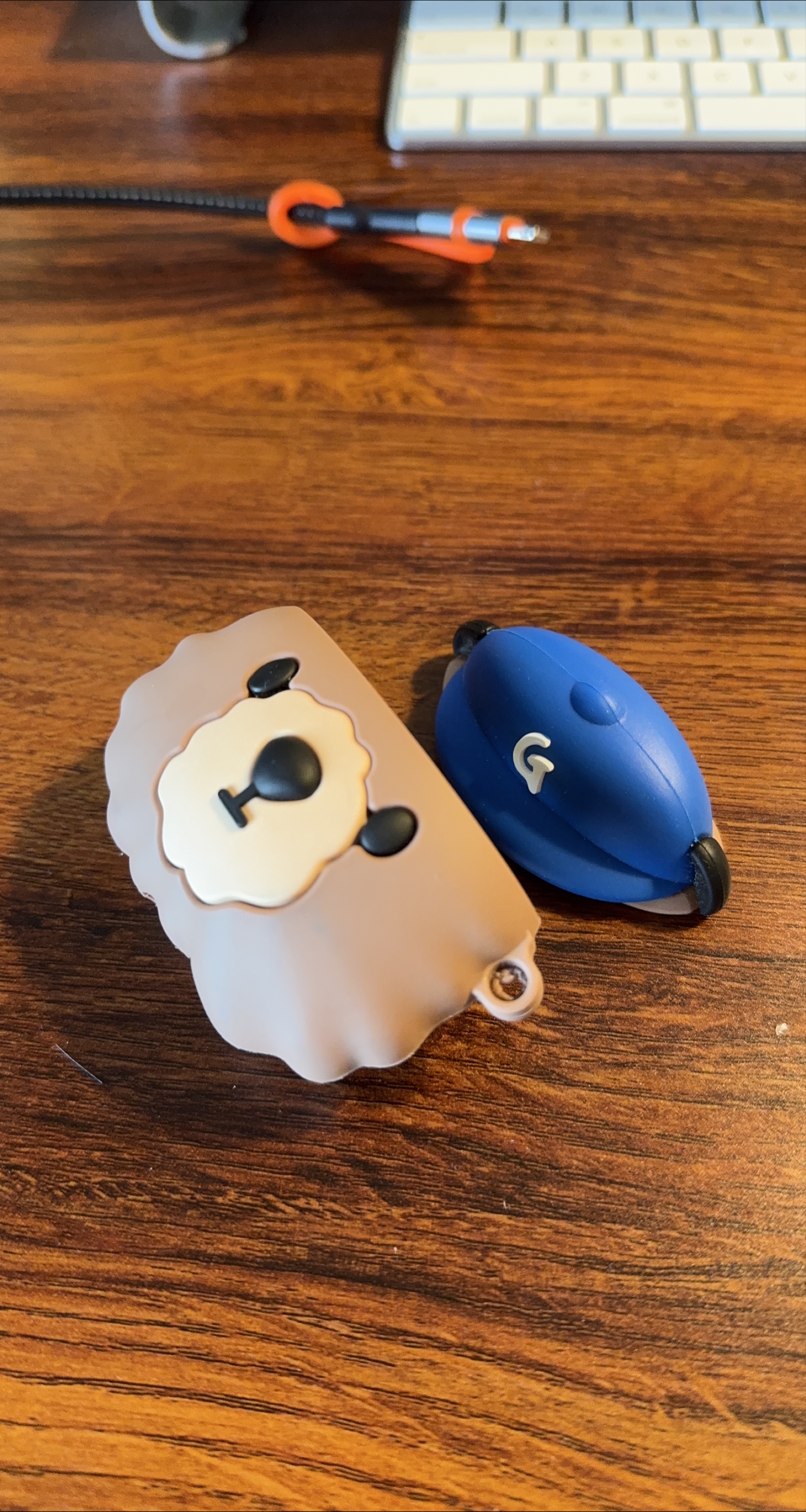 Apple AirPods Bear Case thumbnail