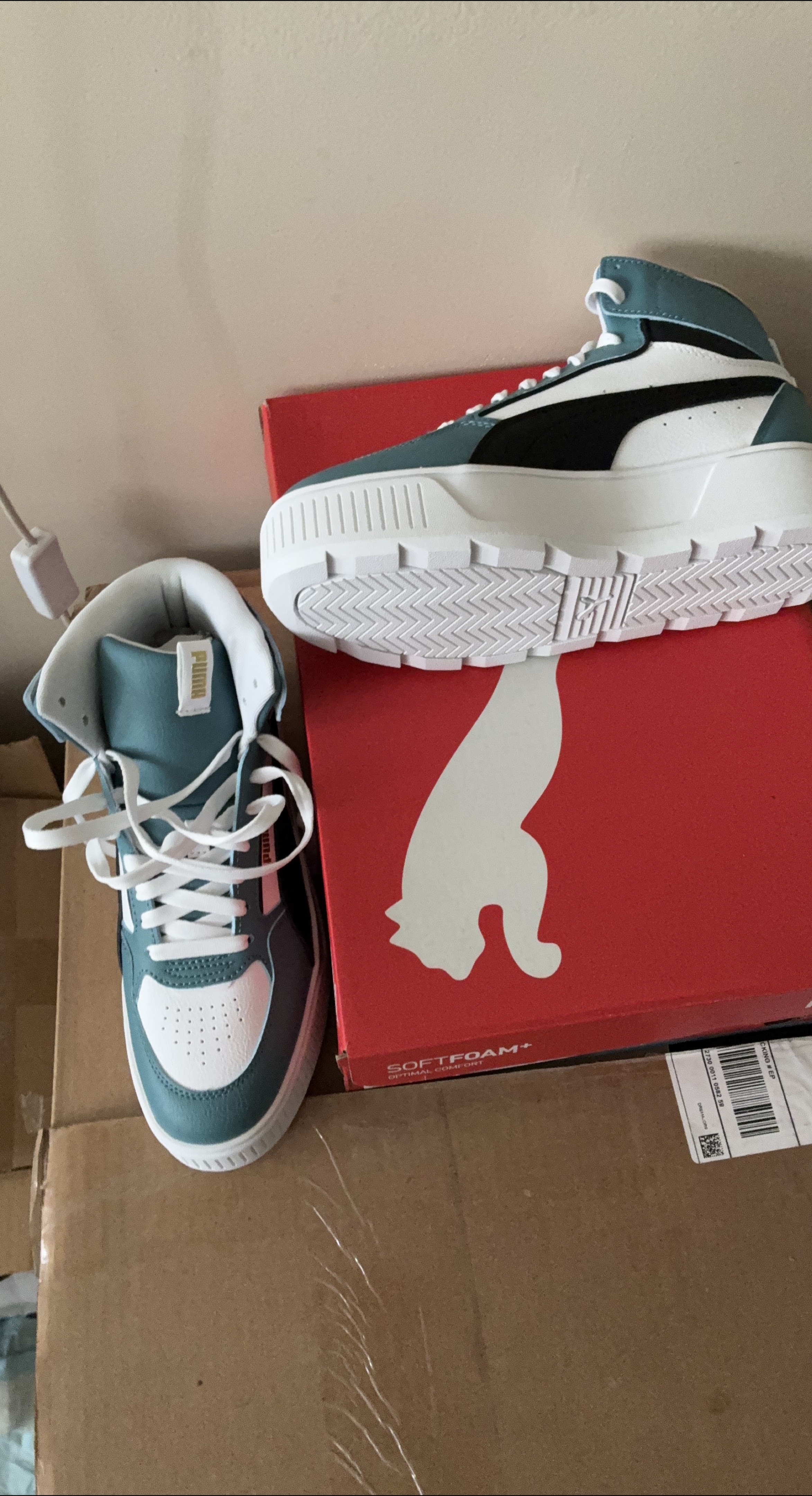 Puma Mayze Mid Women's Shoes - Size 7 thumbnail