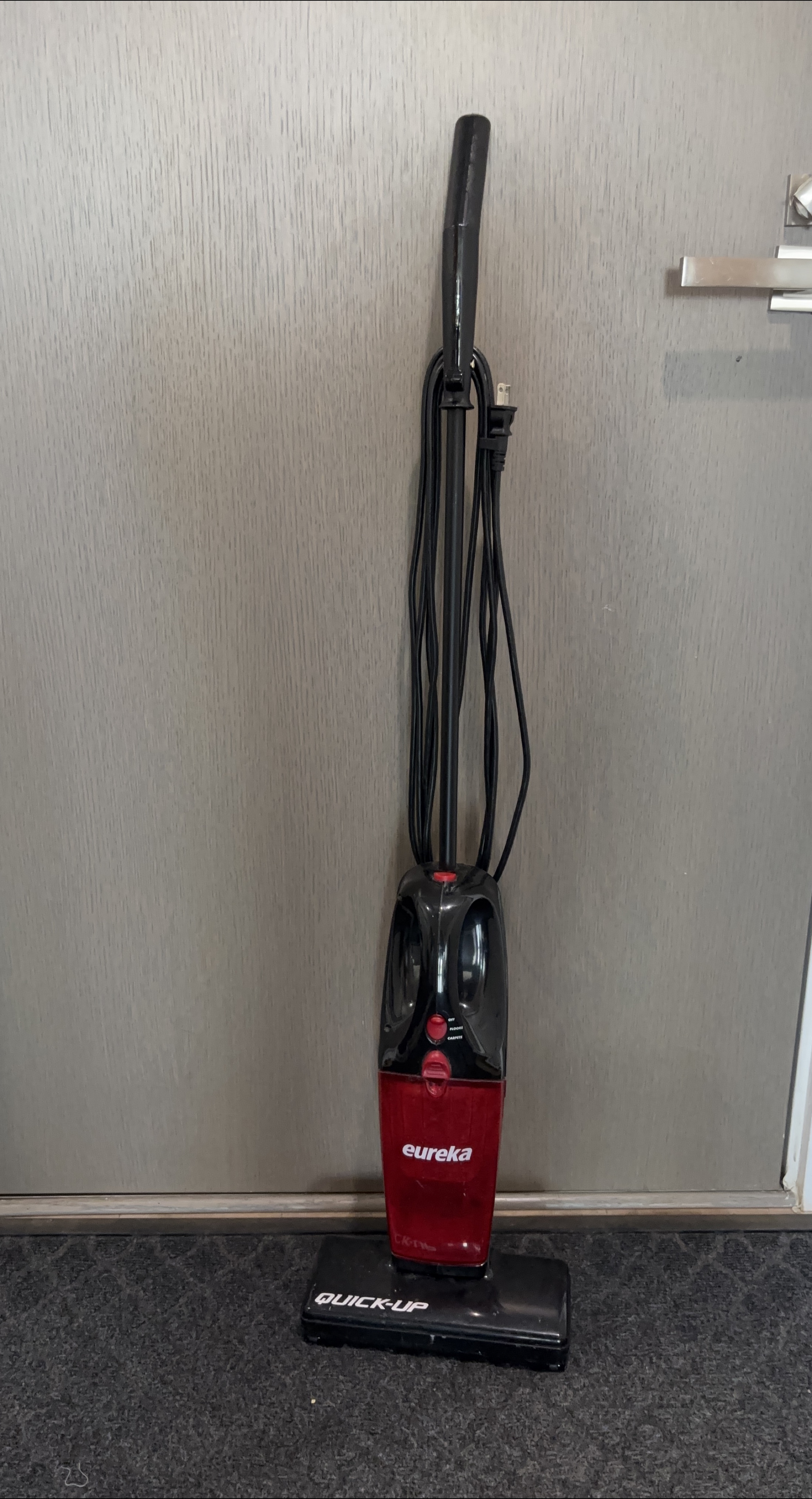 Eureka Quick-Up Corded Vacuum thumbnail