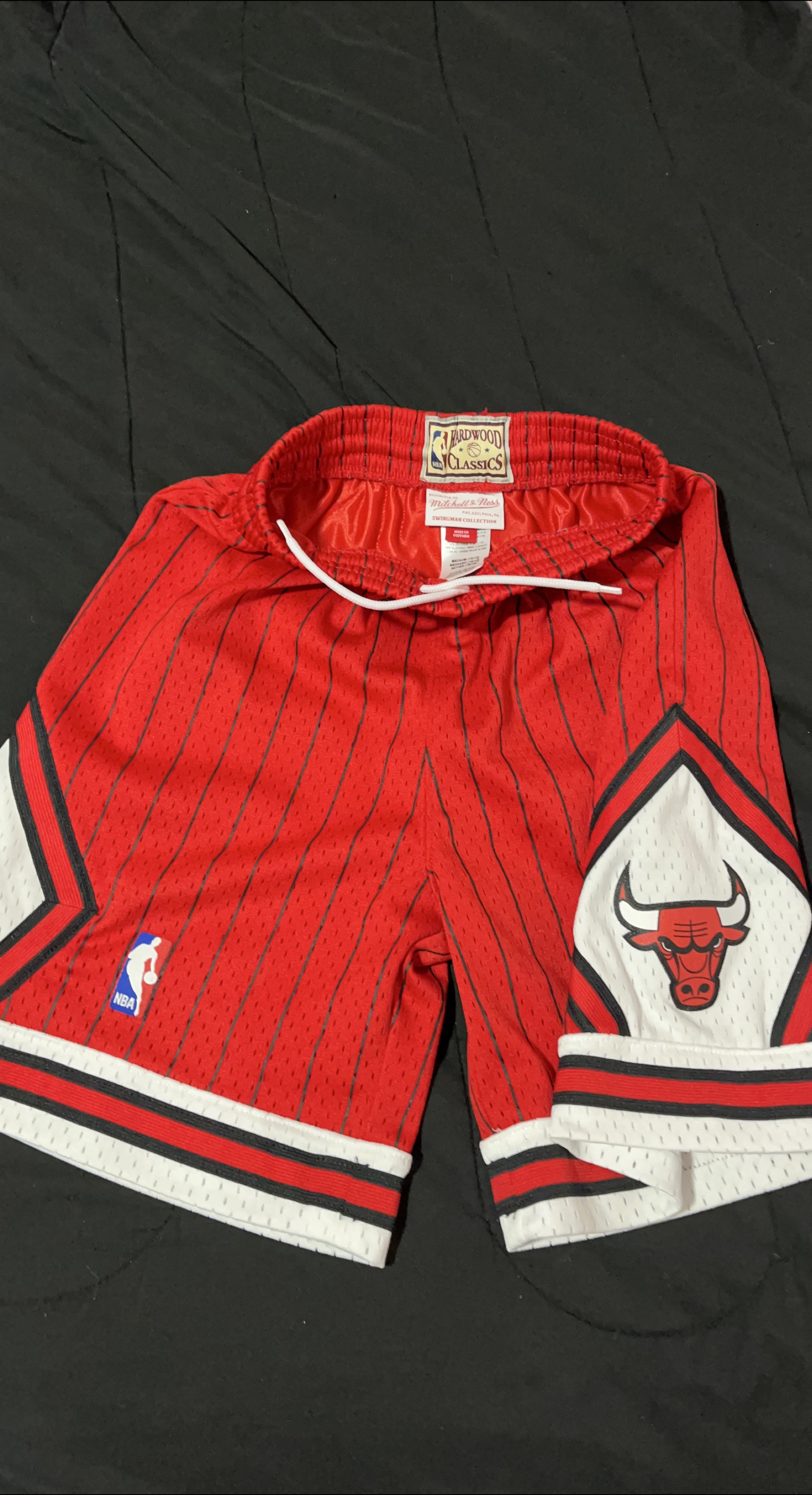 Mitchell & Ness Chicago Bulls Shorts - Size M thumbnail