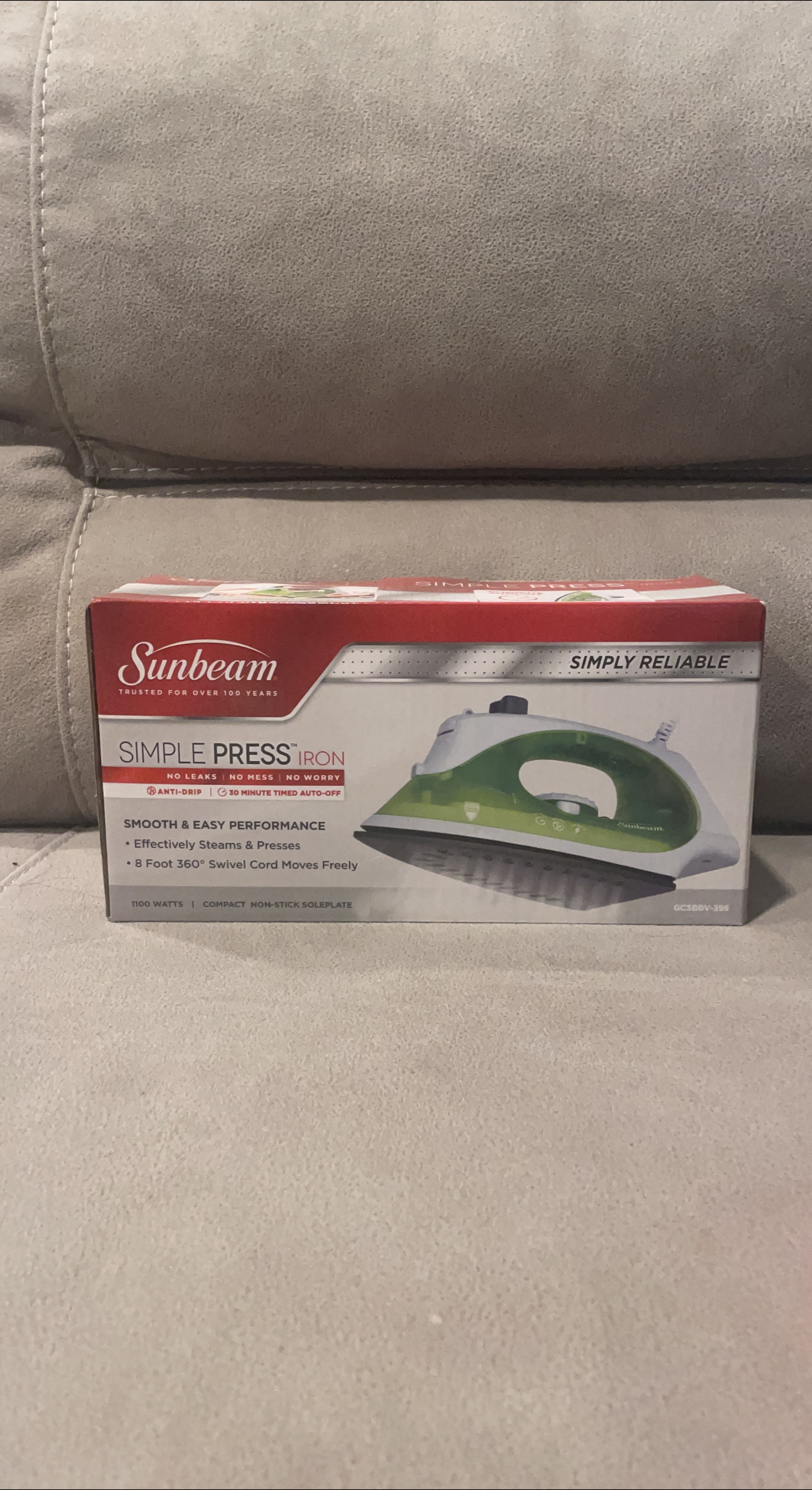 Sunbeam Simple Press Iron - New in Box! thumbnail