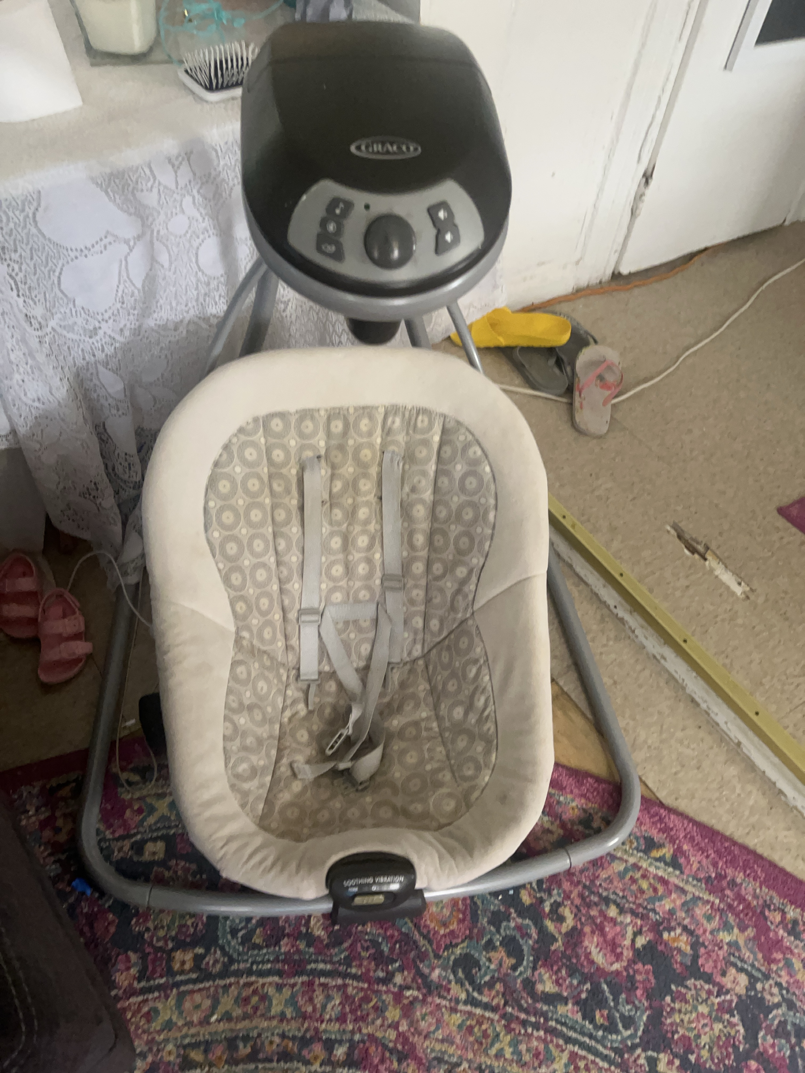 Graco Baby Swing thumbnail